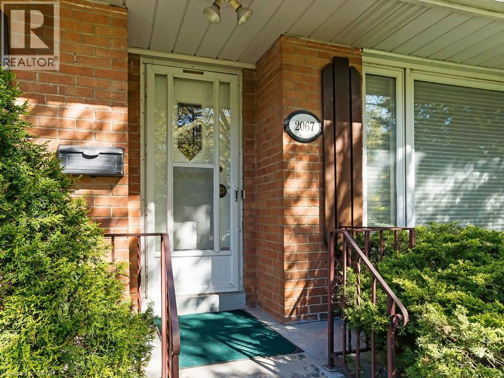 2067 Devon Road, Oakville, Ontario  L6J 2N1 - Photo 3 - 40829070