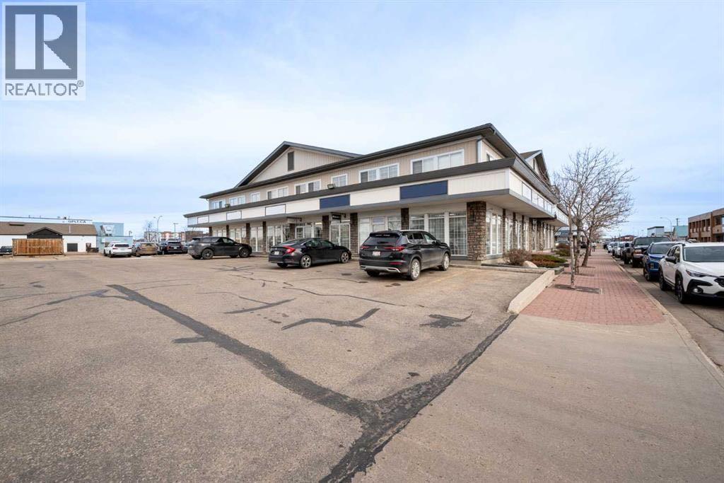 202, 10126 97 Ave, Grande Prairie, Alberta