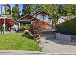 1152 WELLINGTON DRIVE, North Vancouver, British Columbia