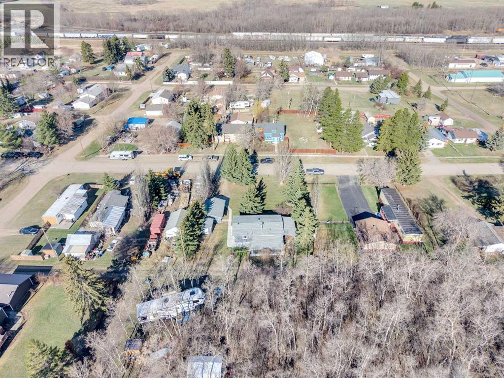 5221 52 Street, Mirror, Alberta  T0C 3C0 - Photo 9 - A2308904