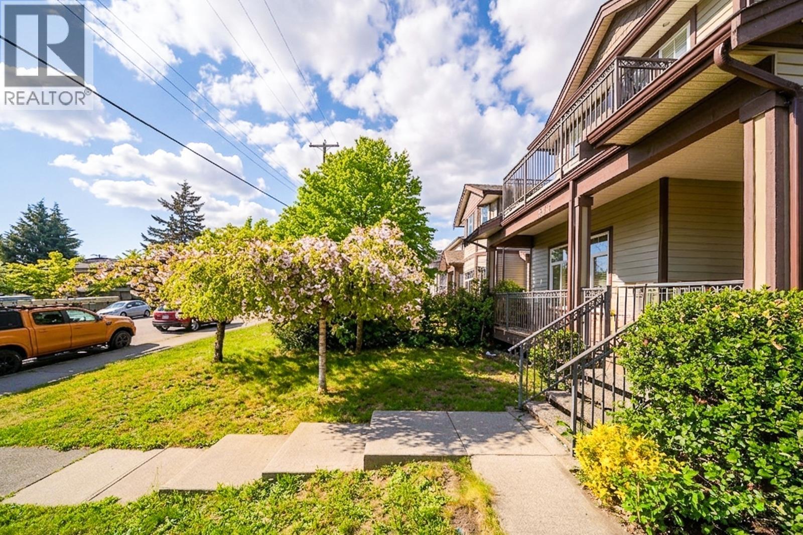 217 Jackson Street, Coquitlam, British Columbia  V3K 4C1 - Photo 6 - R3117157