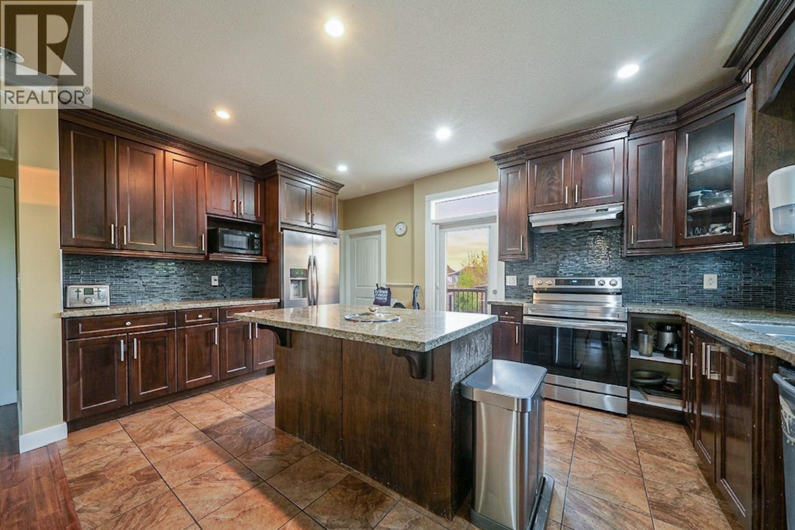 217 Jackson Street, Coquitlam, British Columbia  V3K 4C1 - Photo 14 - R3117157