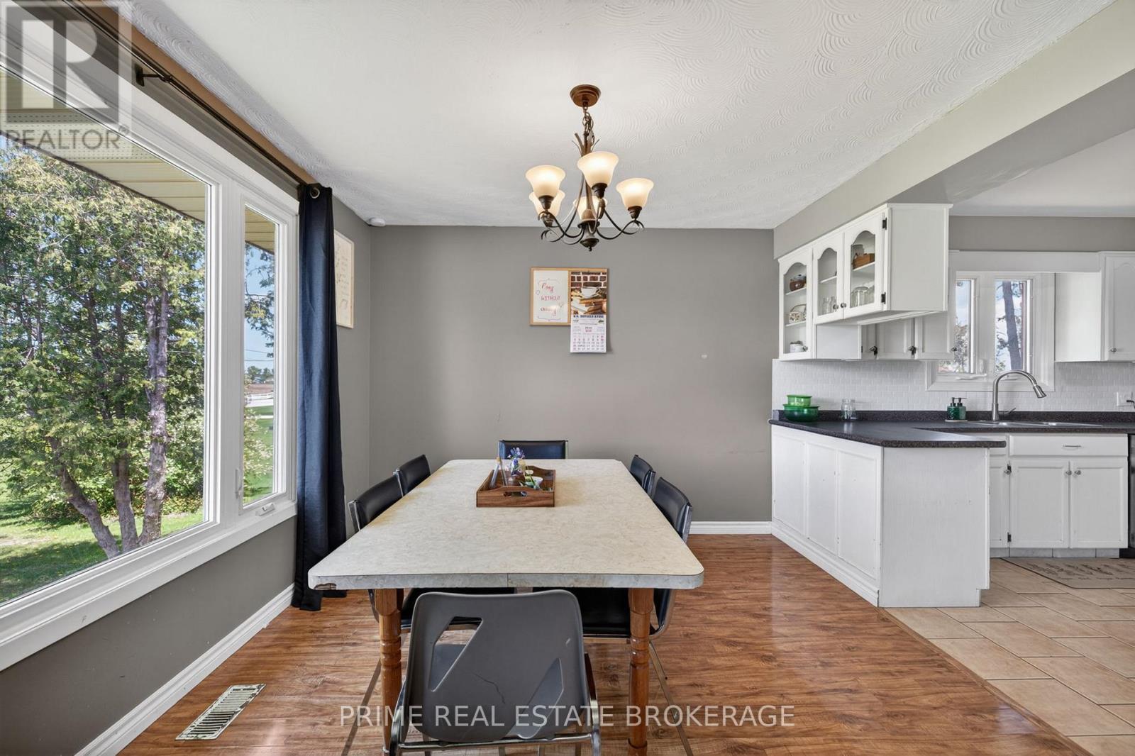273 Appin Road, Southwest Middlesex, Ontario  N0L 1M0 - Photo 9 - X13112308