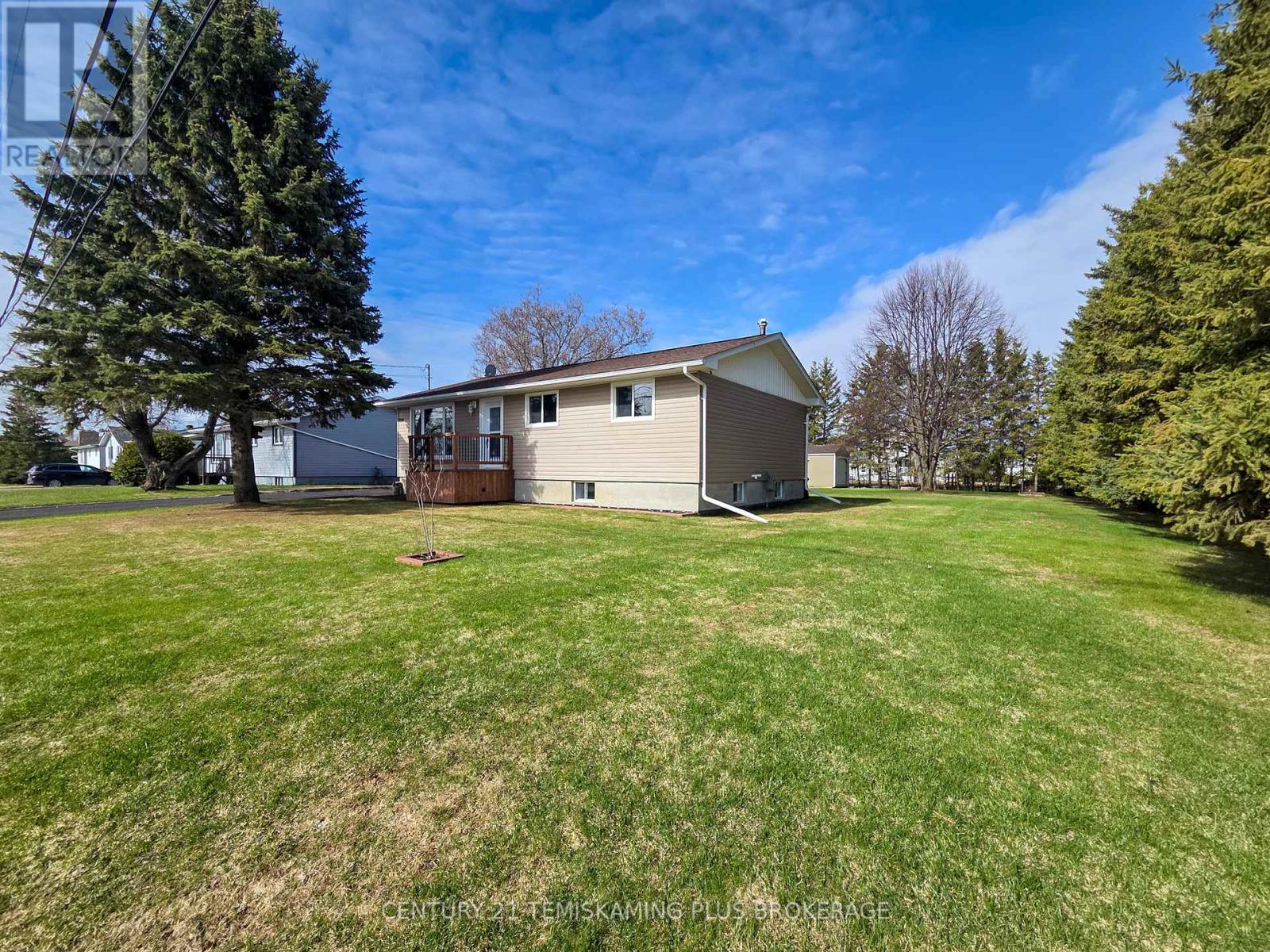 254 Laurette Street, Temiskaming Shores, Ontario  P0J 1P0 - Photo 3 - T13112144
