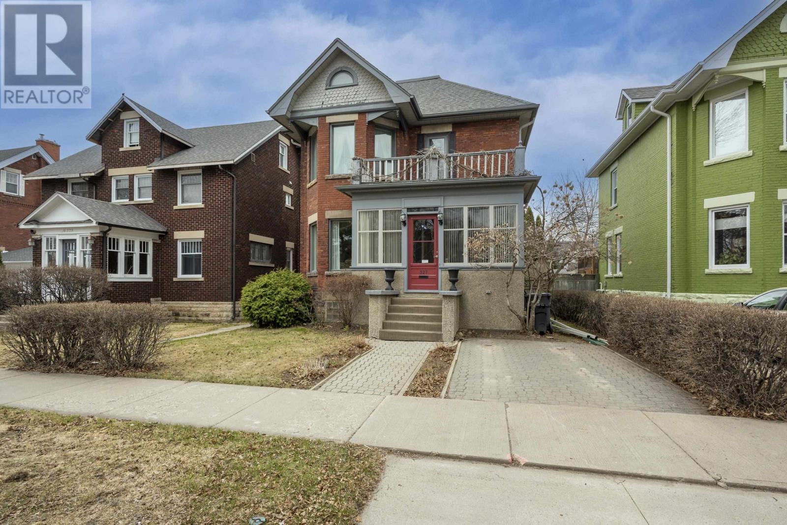 327 Catherine ST, Thunder Bay, Ontario
