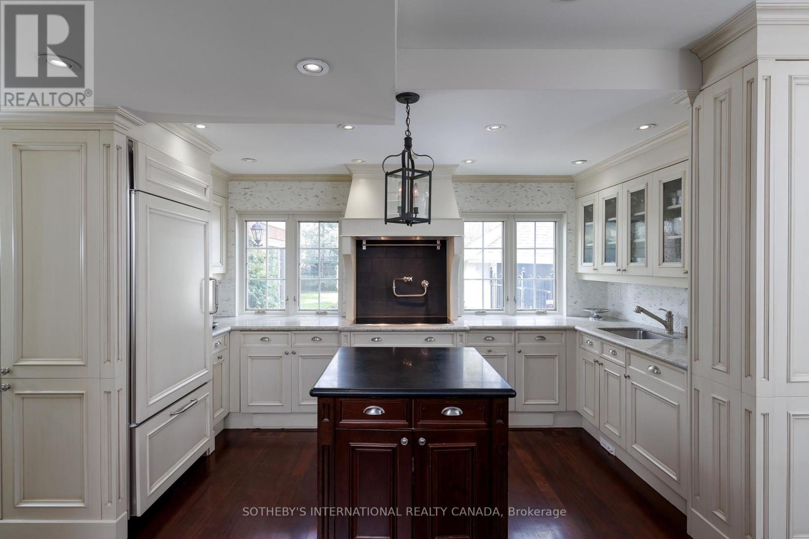 70 King Georges Road, Toronto, Ontario  M8X 1L9 - Photo 12 - W13111788