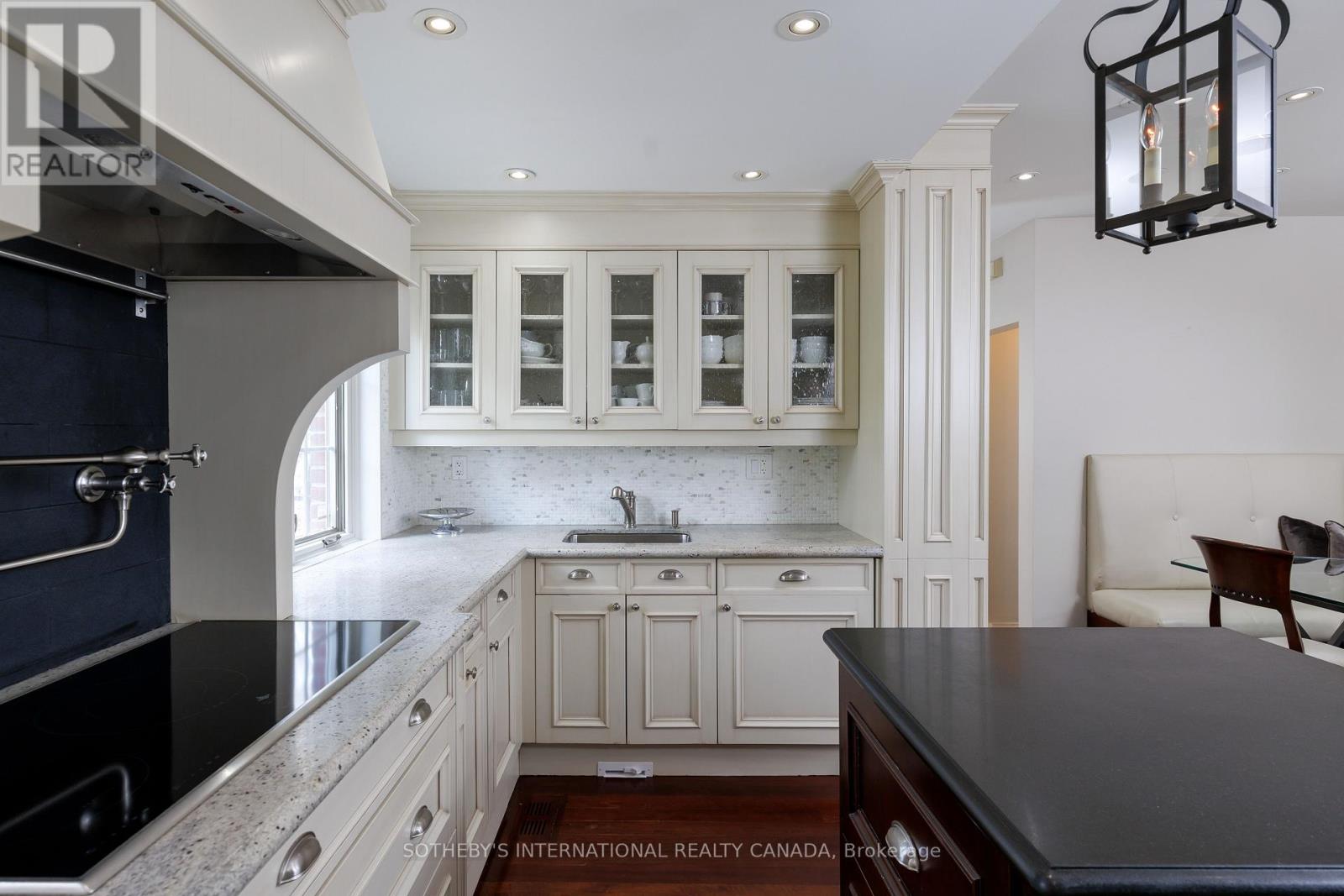 70 King Georges Road, Toronto, Ontario  M8X 1L9 - Photo 13 - W13111788