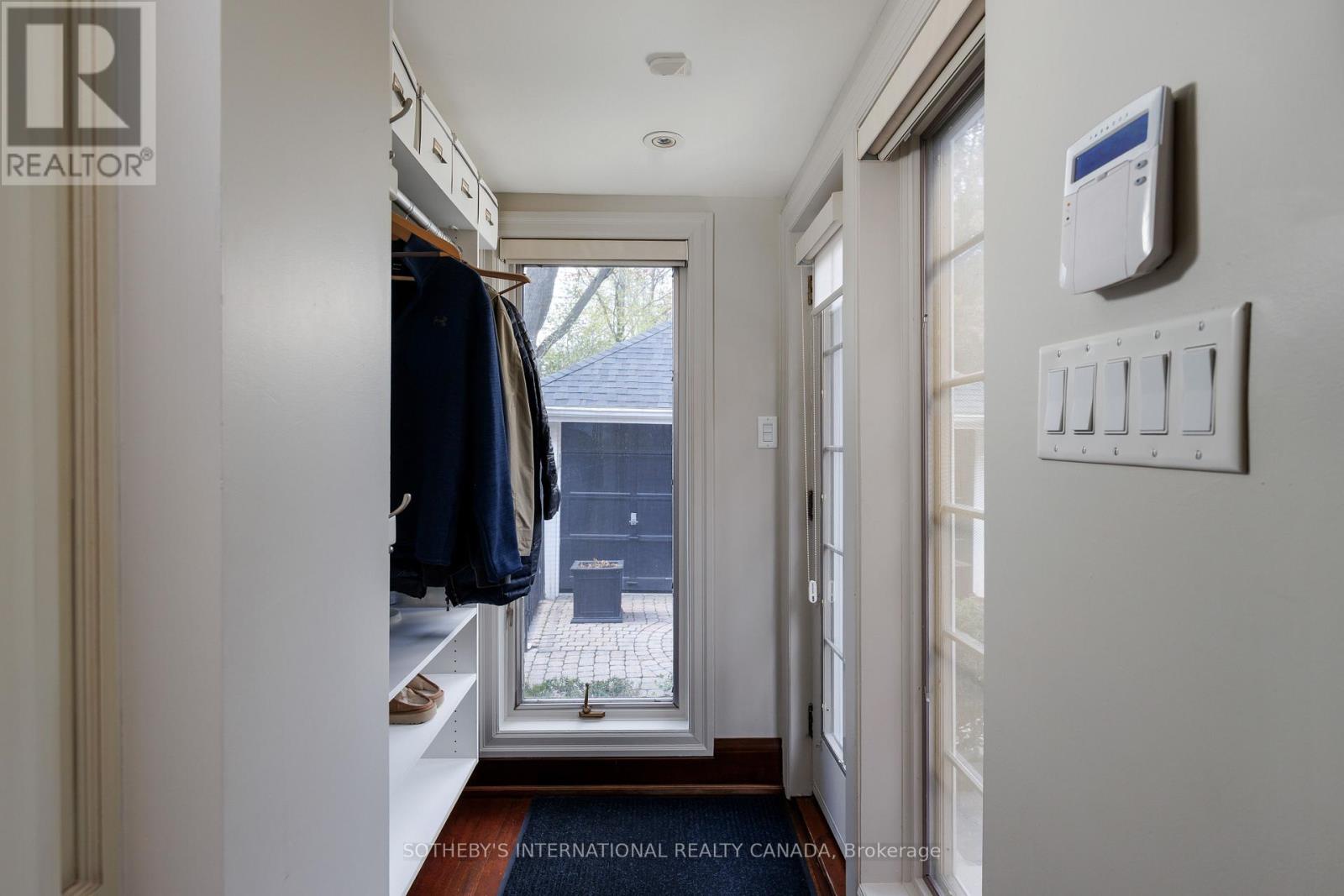 70 King Georges Road, Toronto, Ontario  M8X 1L9 - Photo 17 - W13111788