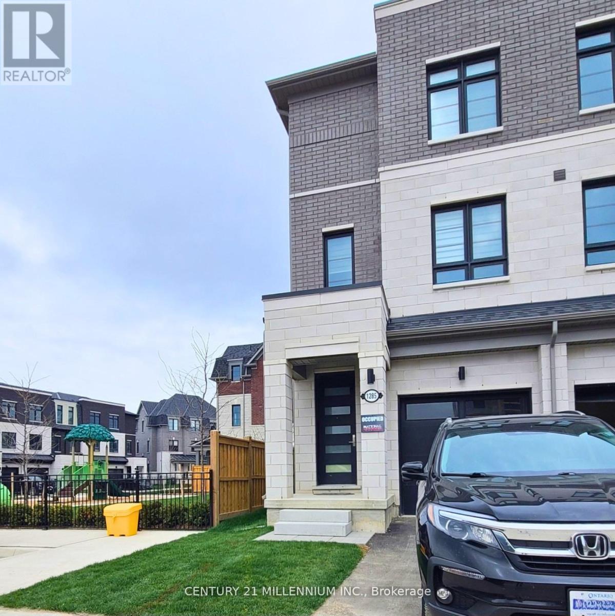 1285 National Valley Drive, Mississauga (East Credit), Ontario  L5V 0E9 - Photo 2 - W13111826