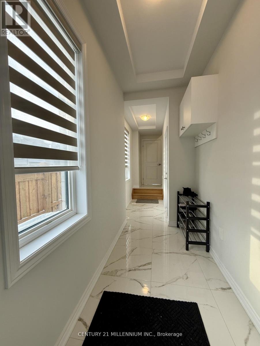 1285 National Valley Drive, Mississauga (East Credit), Ontario  L5V 0E9 - Photo 3 - W13111826