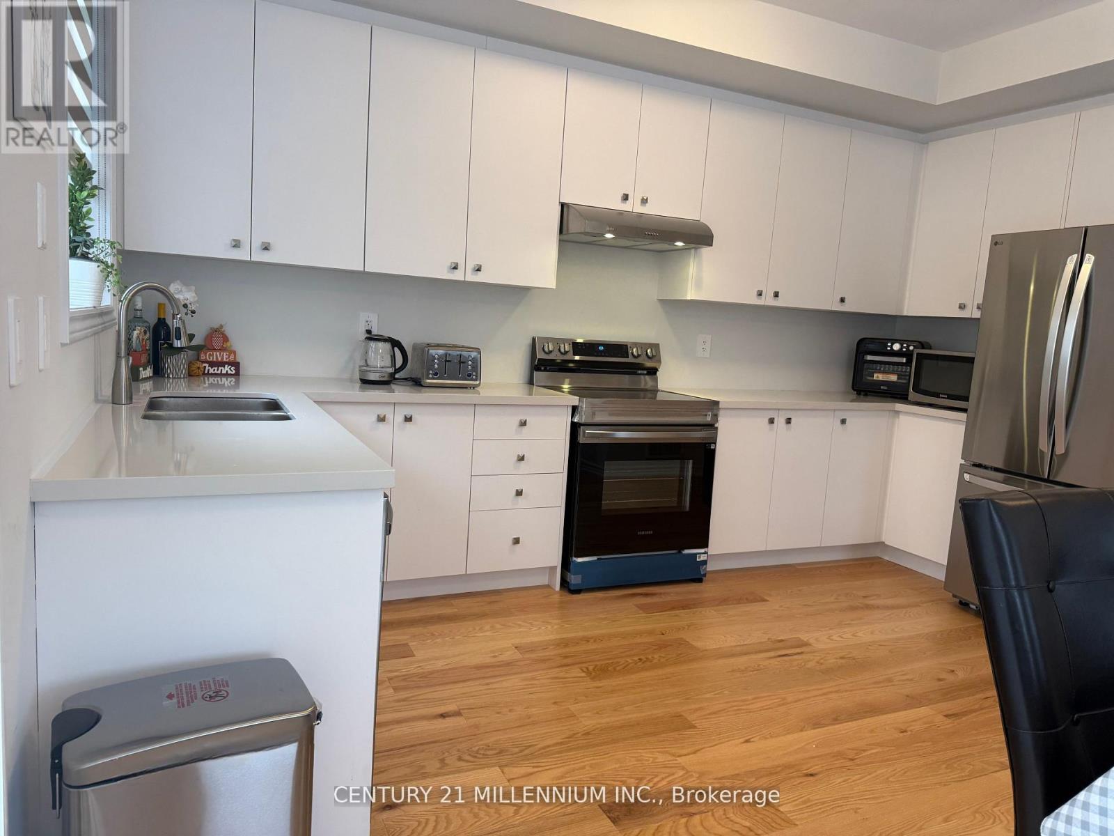 1285 National Valley Drive, Mississauga (East Credit), Ontario  L5V 0E9 - Photo 6 - W13111826