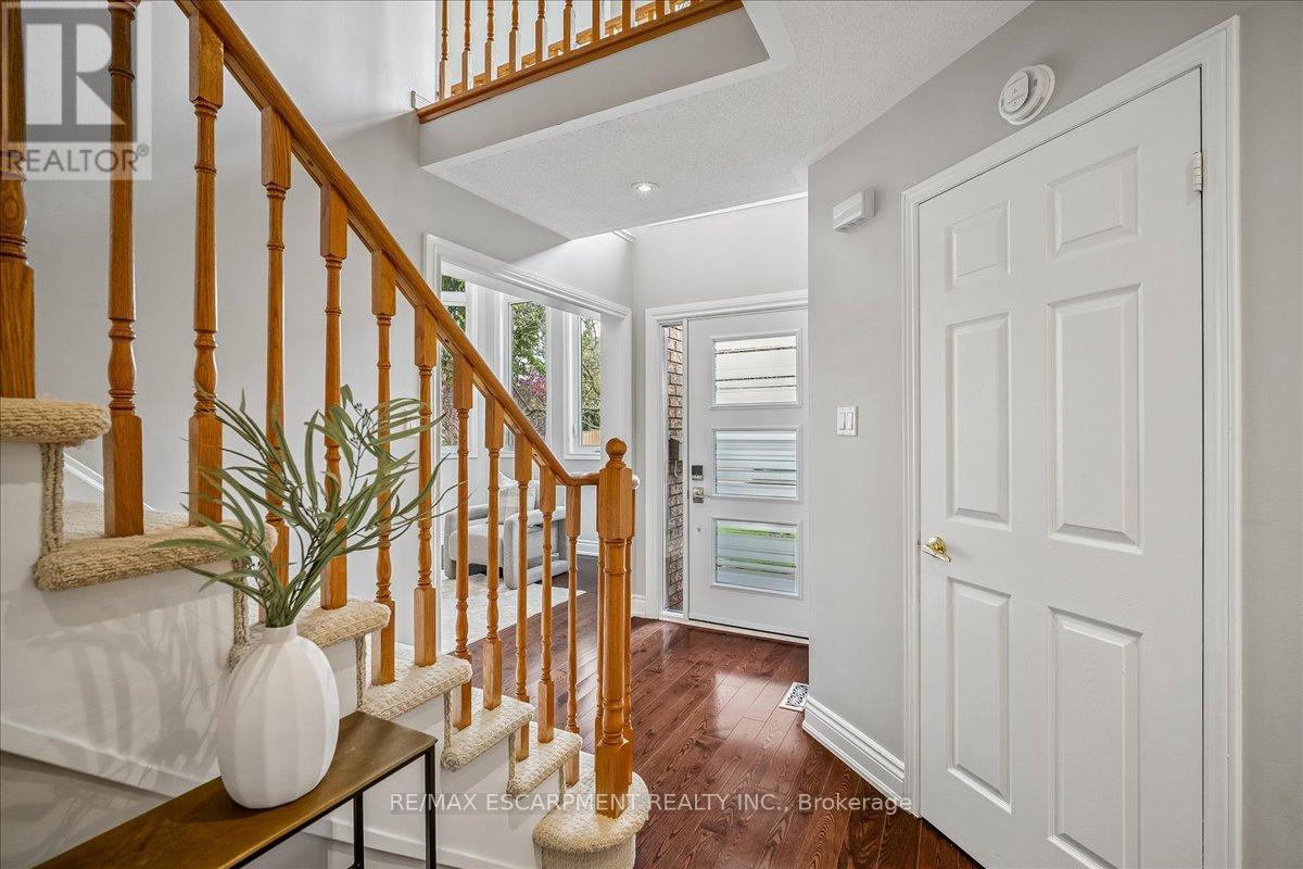 1257 Mccraney Street E, Oakville, Ontario  L6H 3A3 - Photo 22 - W13111828
