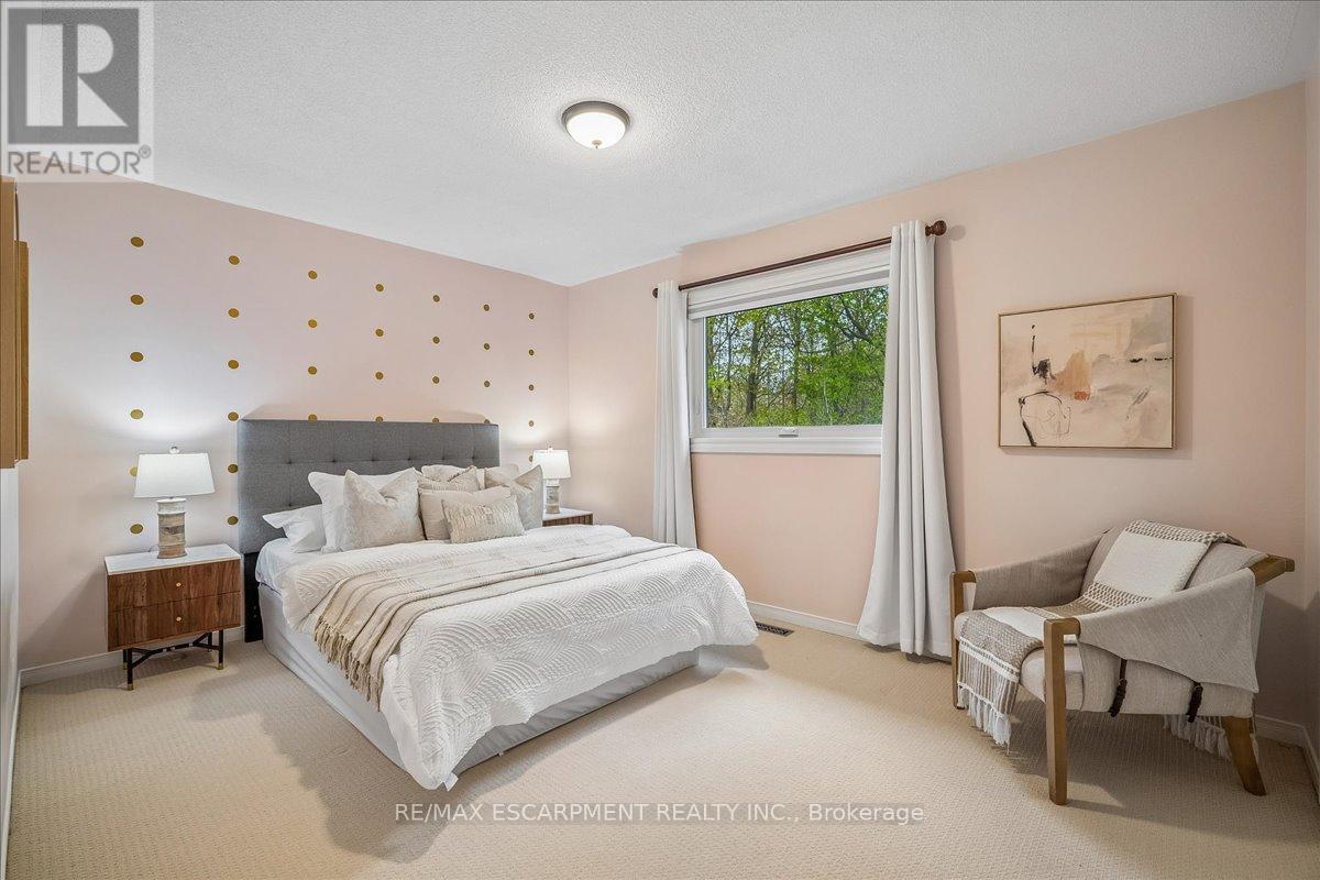 1257 Mccraney Street E, Oakville, Ontario  L6H 3A3 - Photo 26 - W13111828