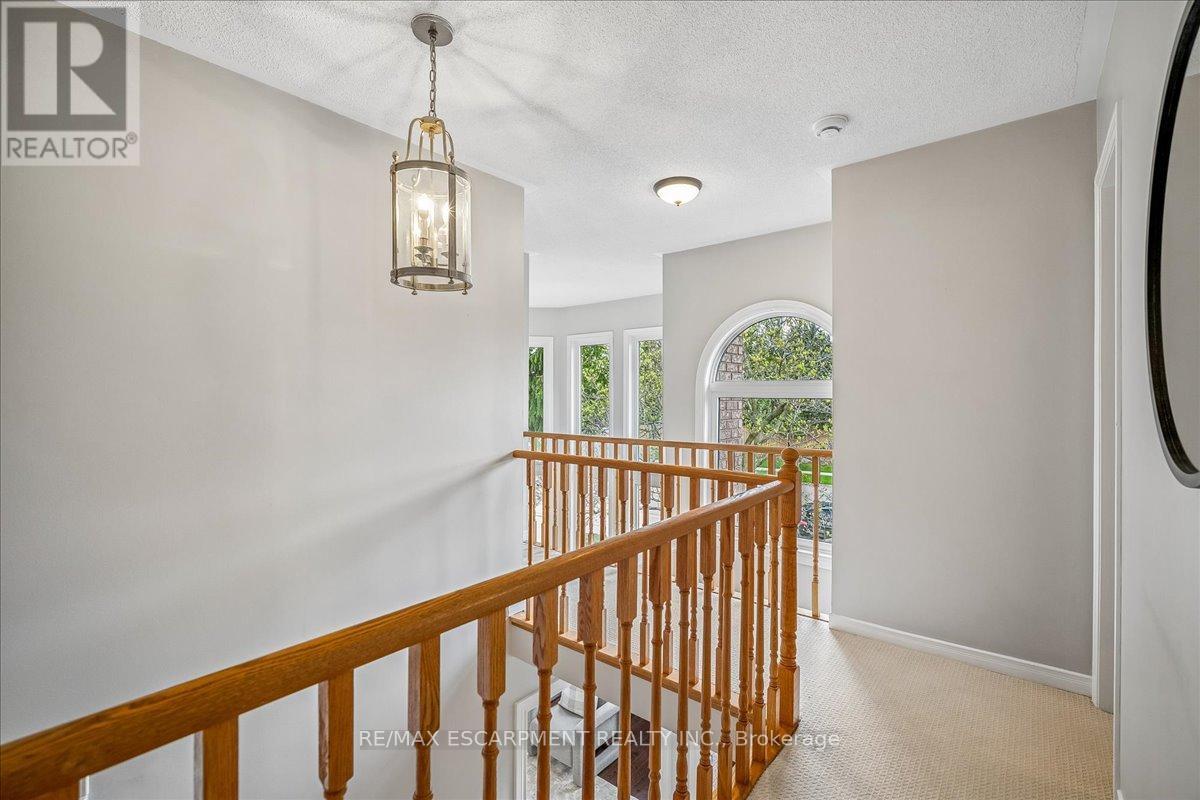 1257 Mccraney Street E, Oakville, Ontario  L6H 3A3 - Photo 28 - W13111828