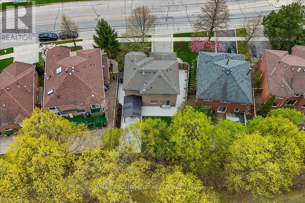 1257 Mccraney Street E, Oakville, Ontario  L6H 3A3 - Photo 42 - W13111828