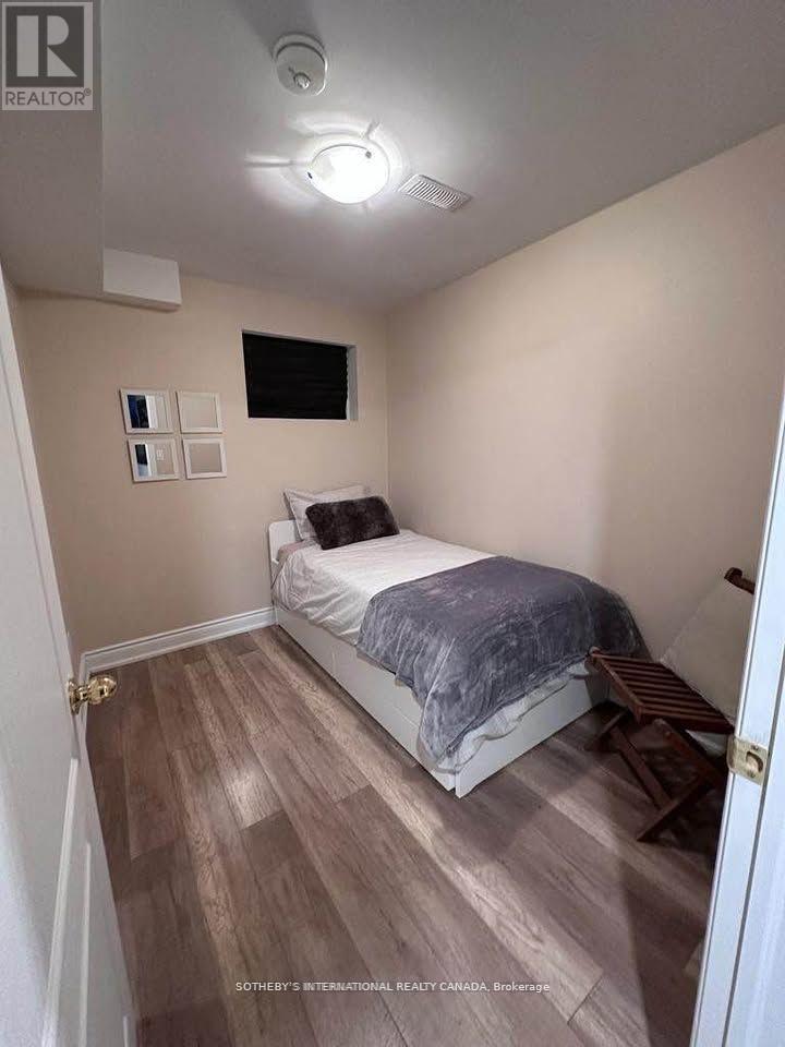1431 Rolph Terrace, Milton, Ontario  L9T 7E1 - Photo 16 - W13111890