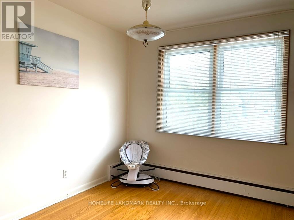 860 Francis Road, Burlington, Ontario  L7T 3Y2 - Photo 10 - W13111920