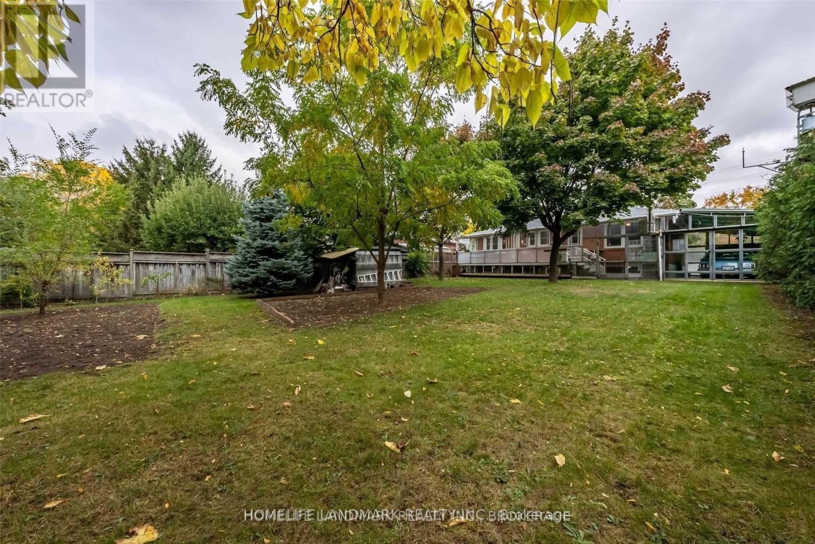 860 Francis Road, Burlington, Ontario  L7T 3Y2 - Photo 13 - W13111920
