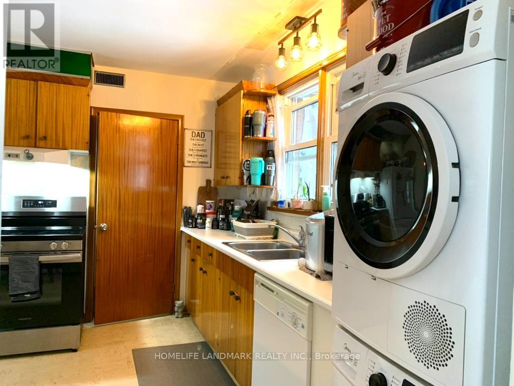 860 Francis Road, Burlington, Ontario  L7T 3Y2 - Photo 8 - W13111920