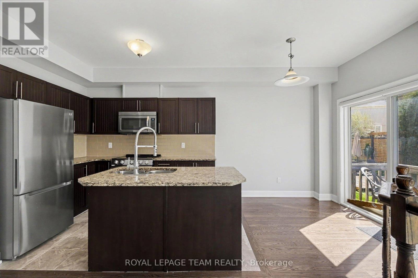 27 Dundalk Private, Ottawa, Ontario  K2J 0J5 - Photo 8 - X13112012