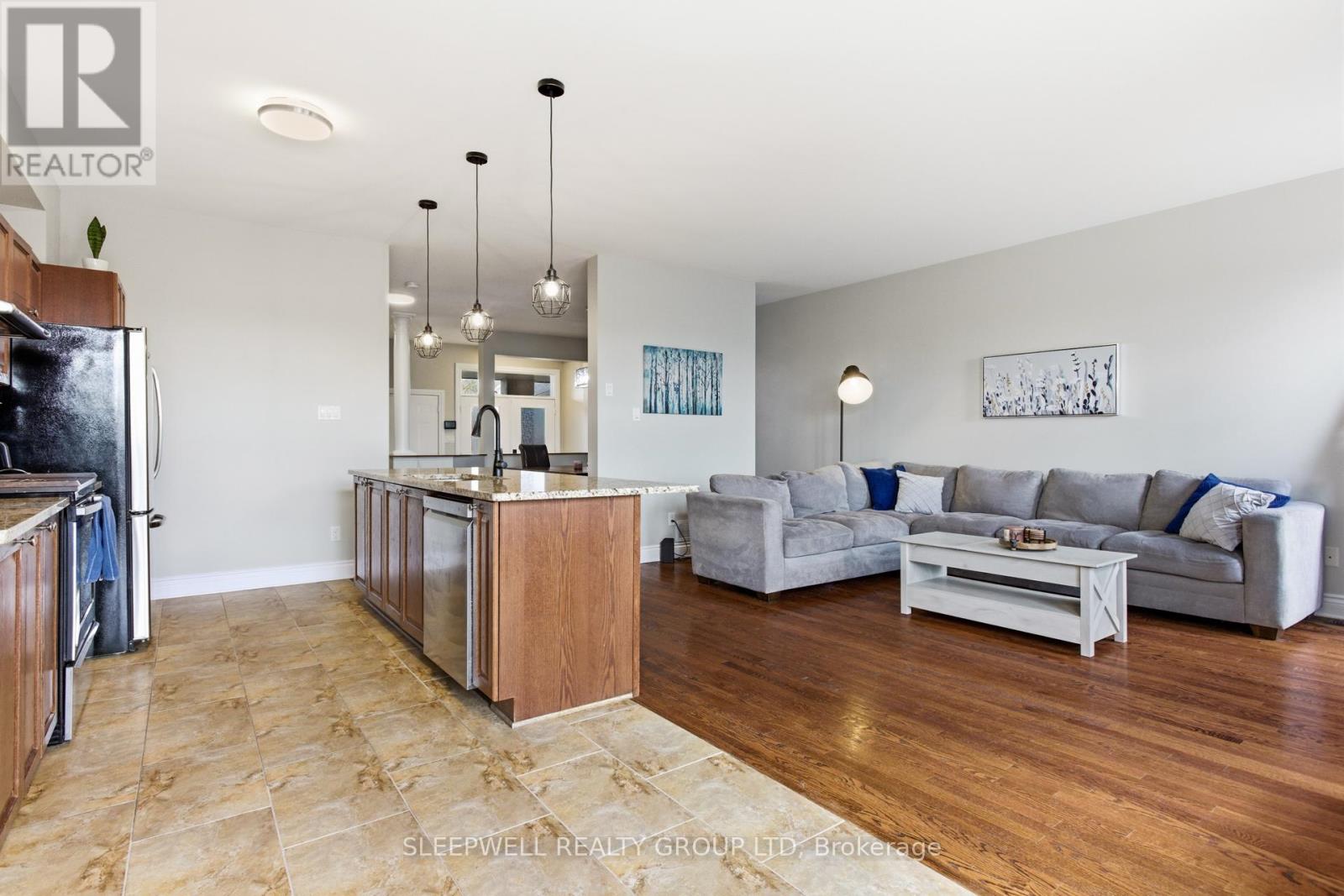 6826 Breanna Cardill Street, Ottawa, Ontario  K4P 0C1 - Photo 12 - X13112096