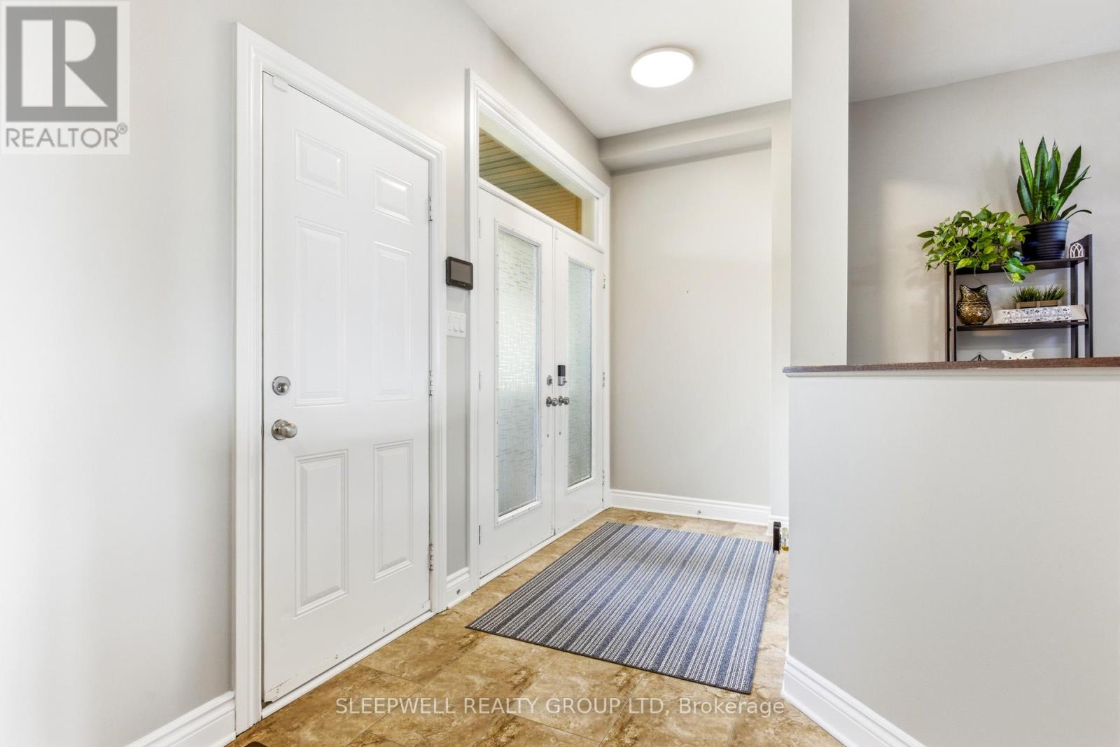 6826 Breanna Cardill Street, Ottawa, Ontario  K4P 0C1 - Photo 2 - X13112096