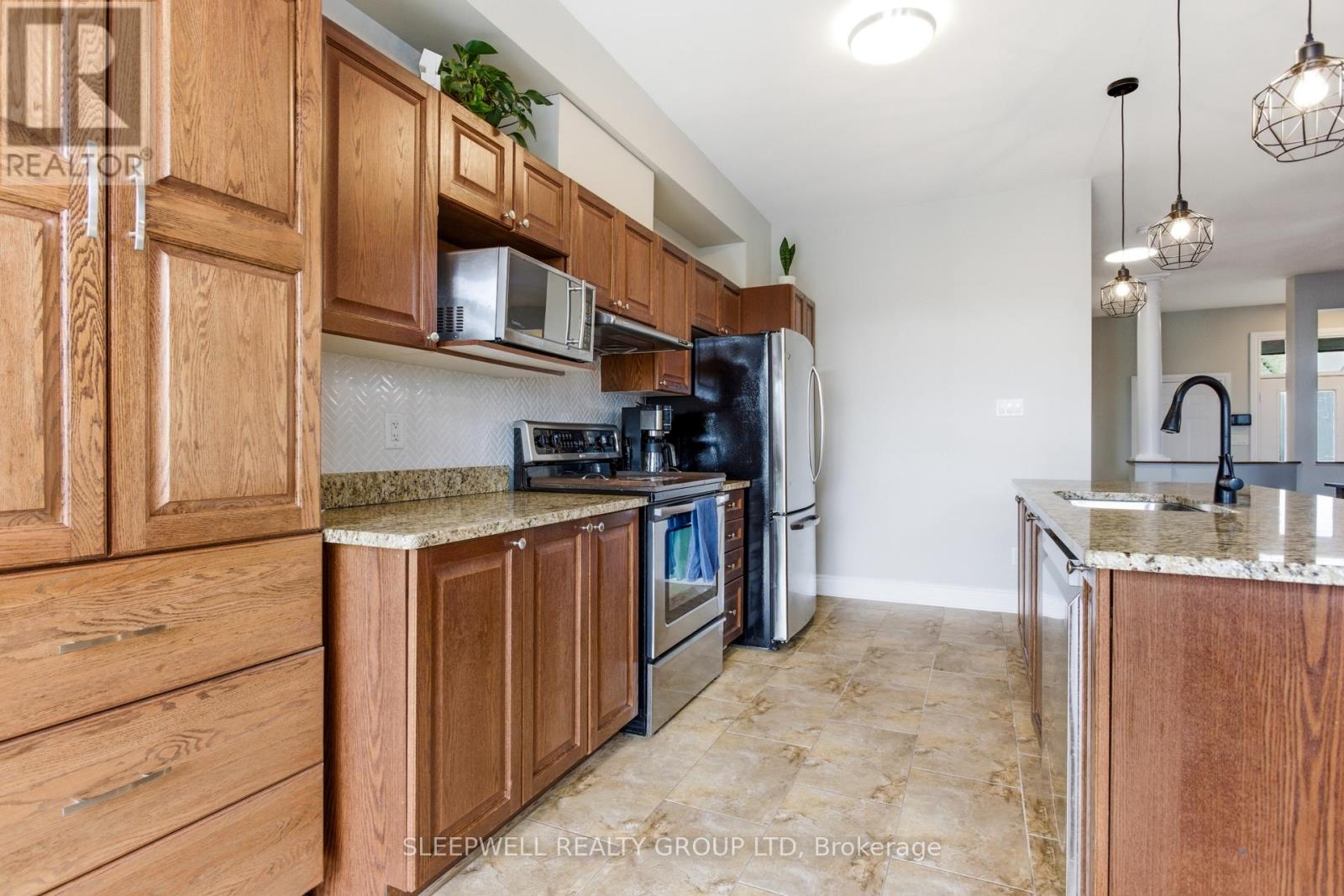 6826 Breanna Cardill Street, Ottawa, Ontario  K4P 0C1 - Photo 9 - X13112096