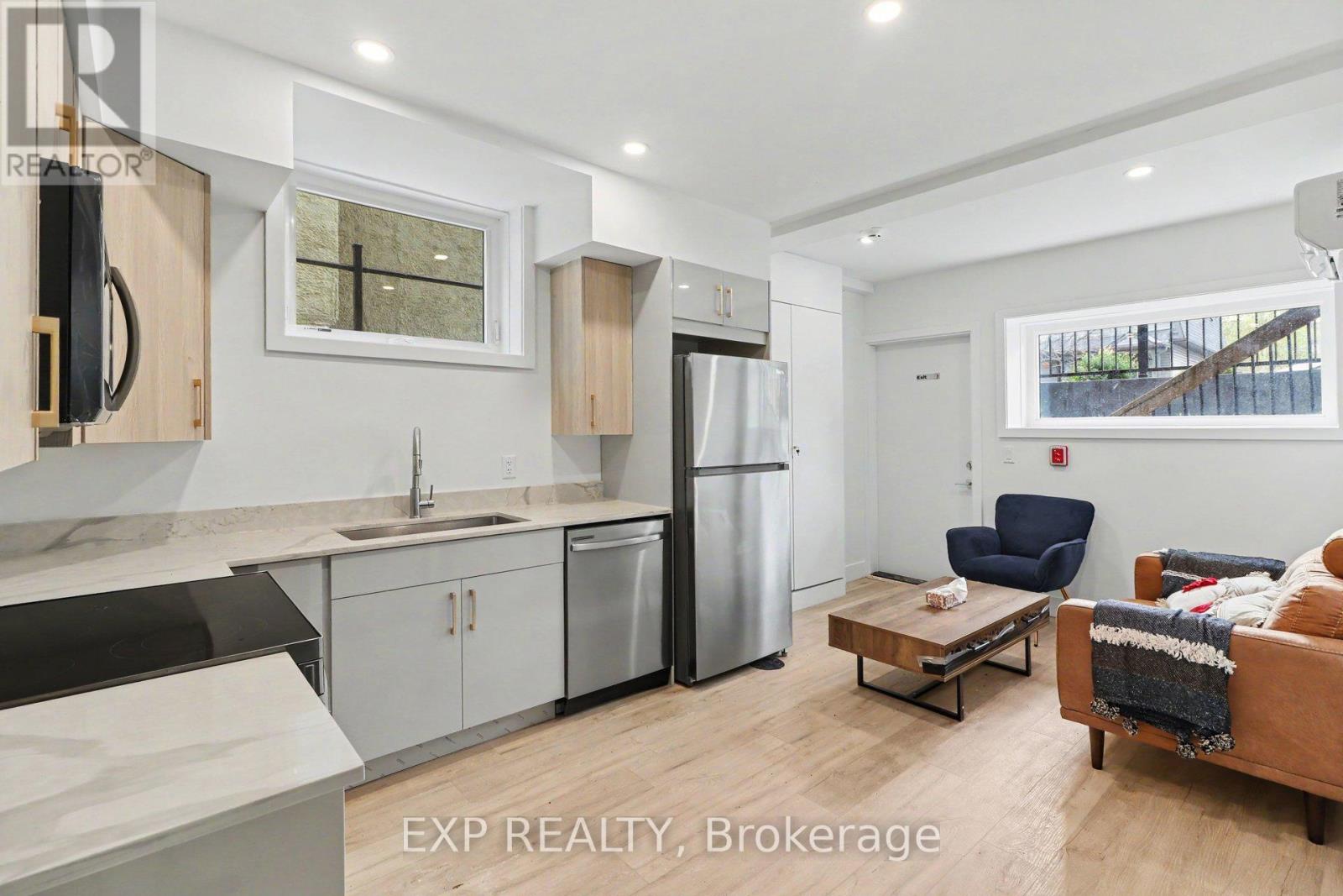 A - 61 Pinehurst Avenue, Ottawa, Ontario  K1Y 1K5 - Photo 13 - X13112154