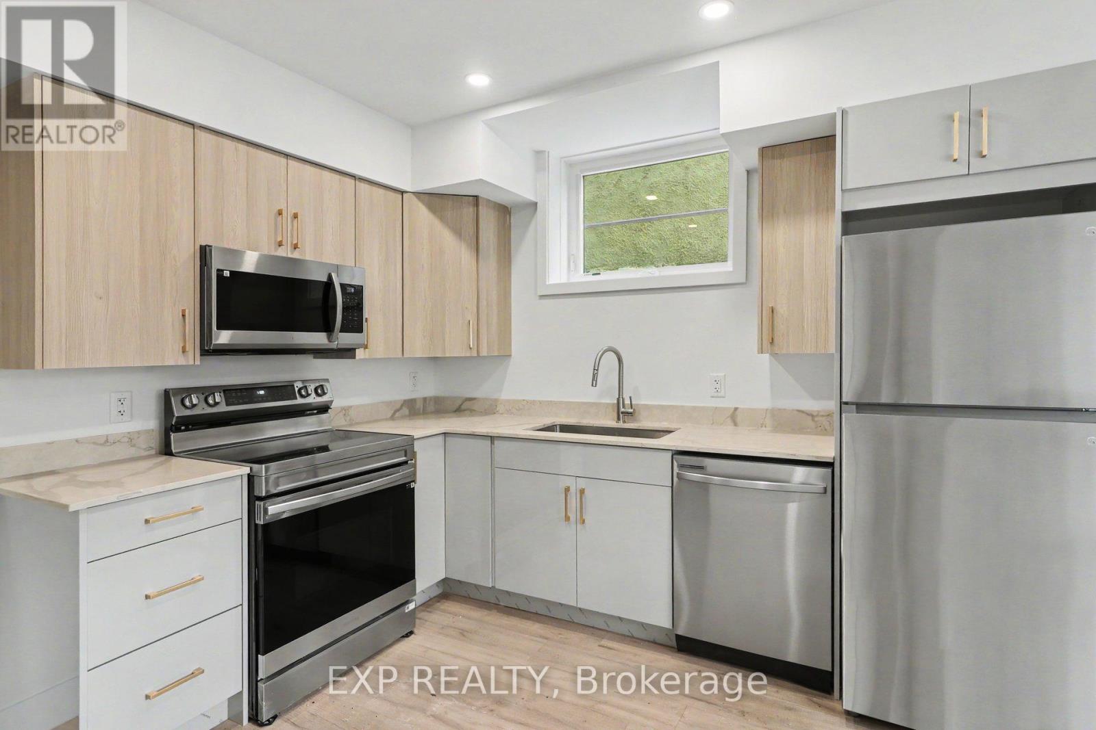 A - 61 Pinehurst Avenue, Ottawa, Ontario  K1Y 1K5 - Photo 14 - X13112154