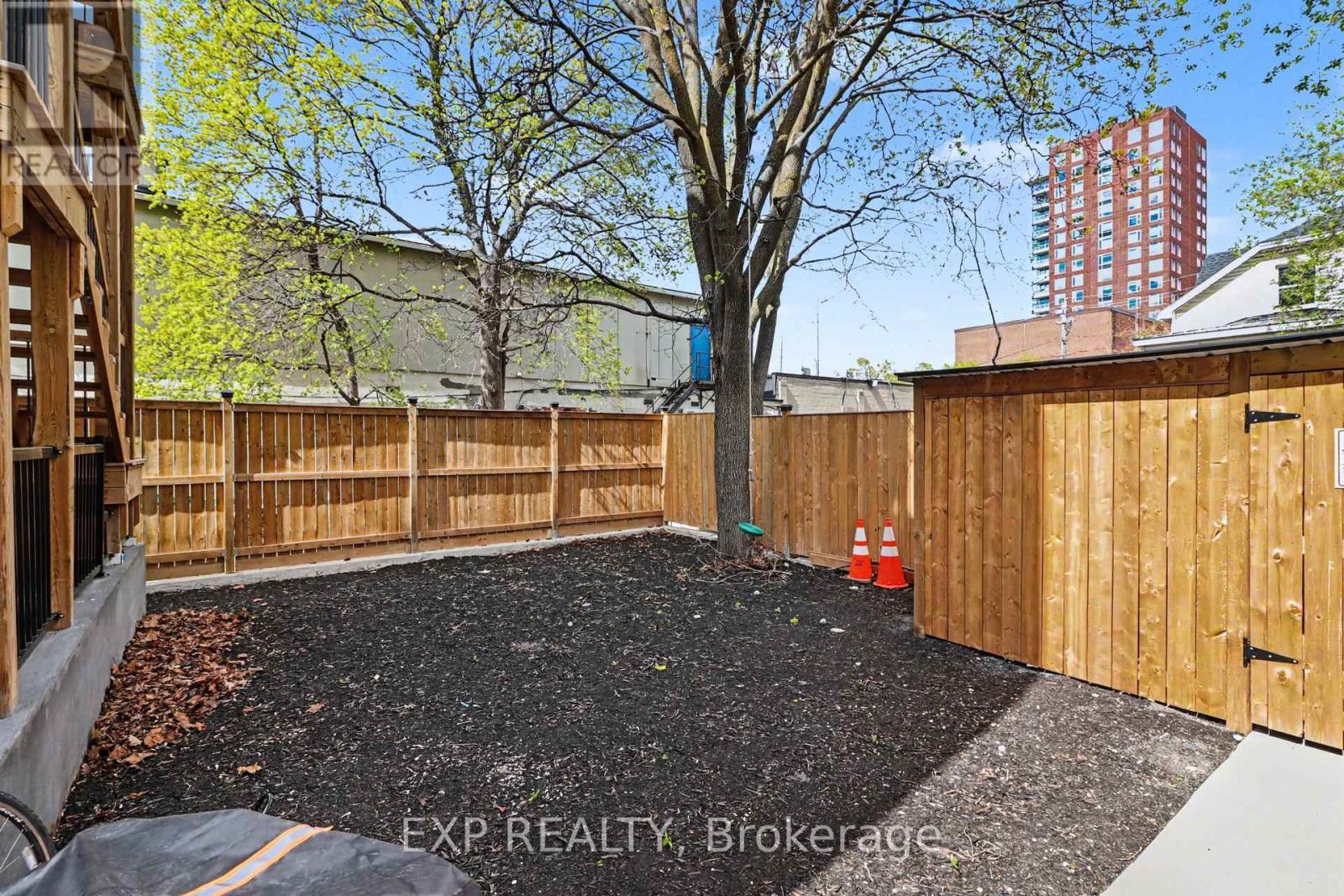 A - 61 Pinehurst Avenue, Ottawa, Ontario  K1Y 1K5 - Photo 28 - X13112154