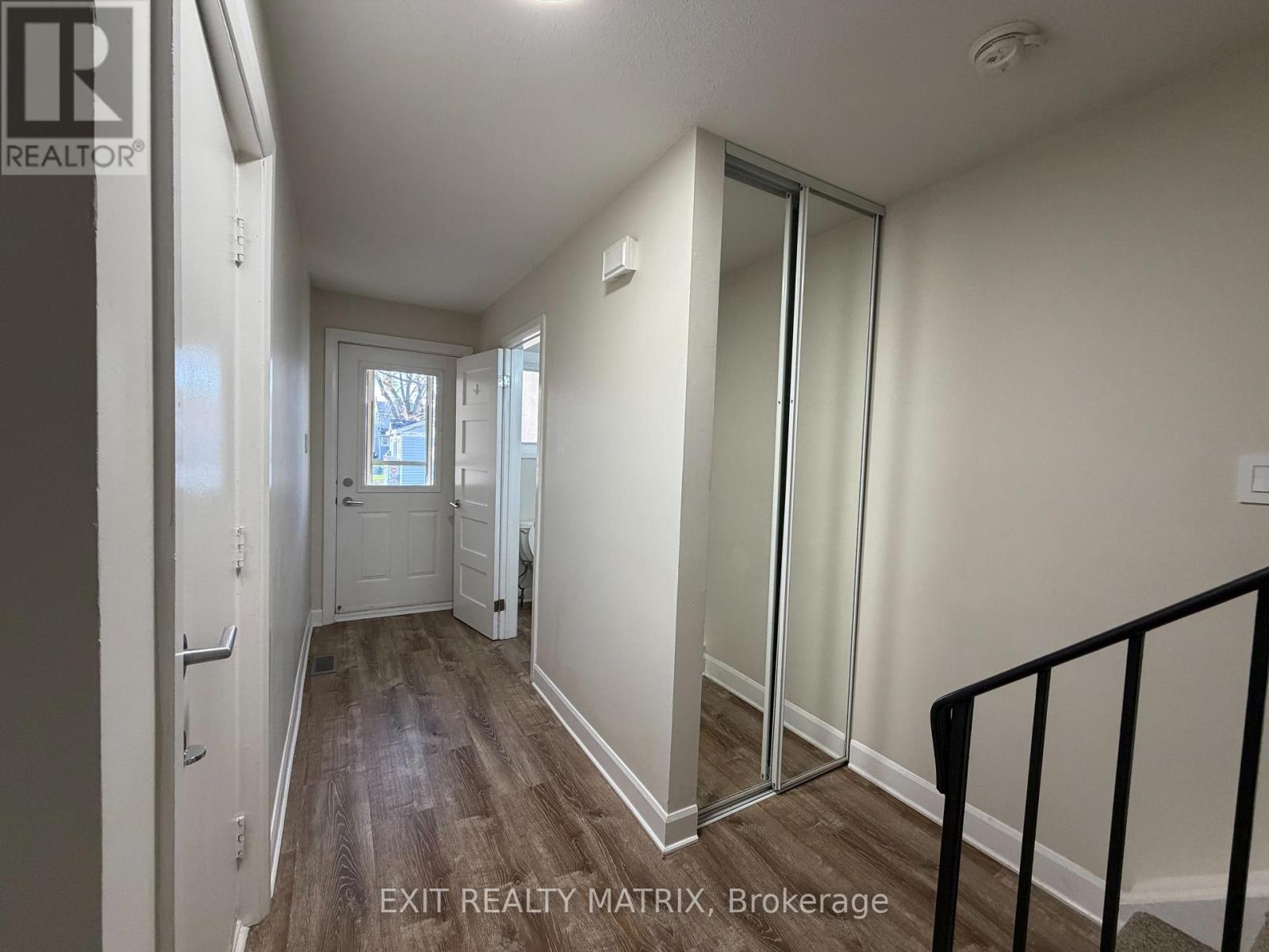 102 Bujold Court, Ottawa, Ontario  K2L 3N4 - Photo 2 - X13112172