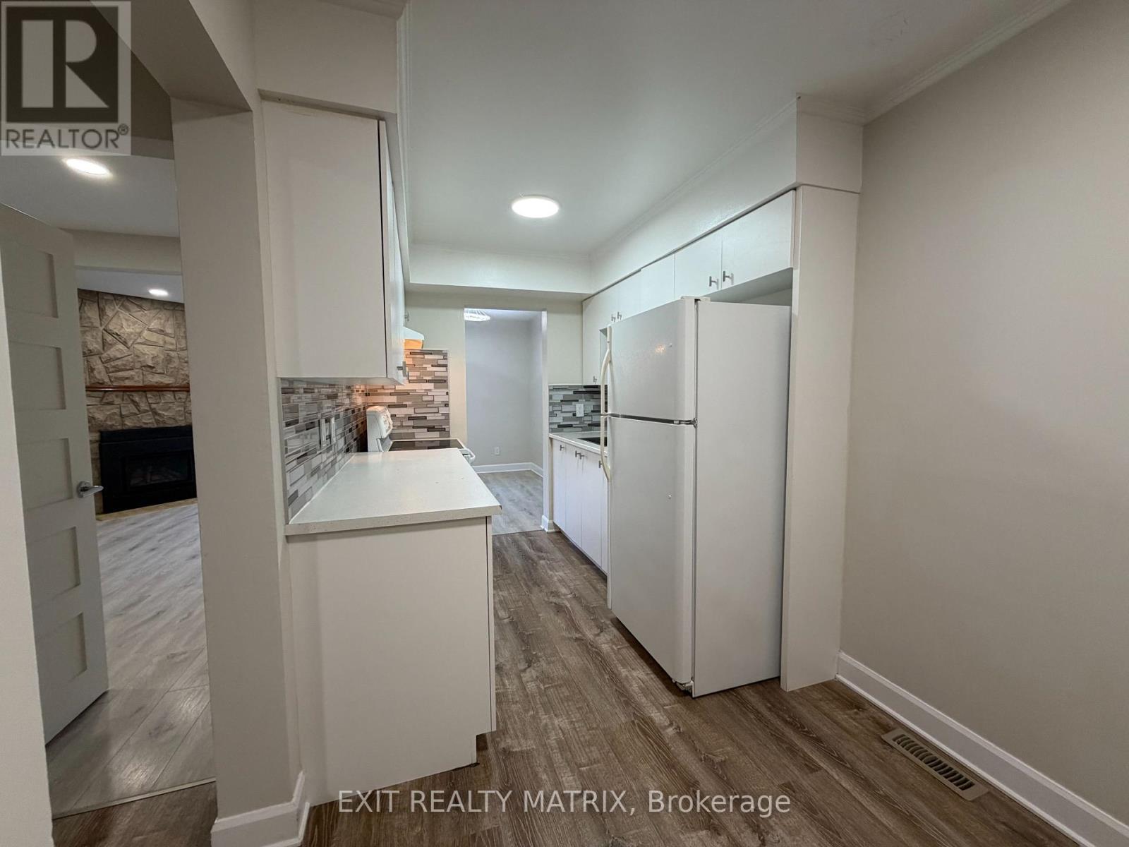 102 Bujold Court, Ottawa, Ontario  K2L 3N4 - Photo 4 - X13112172