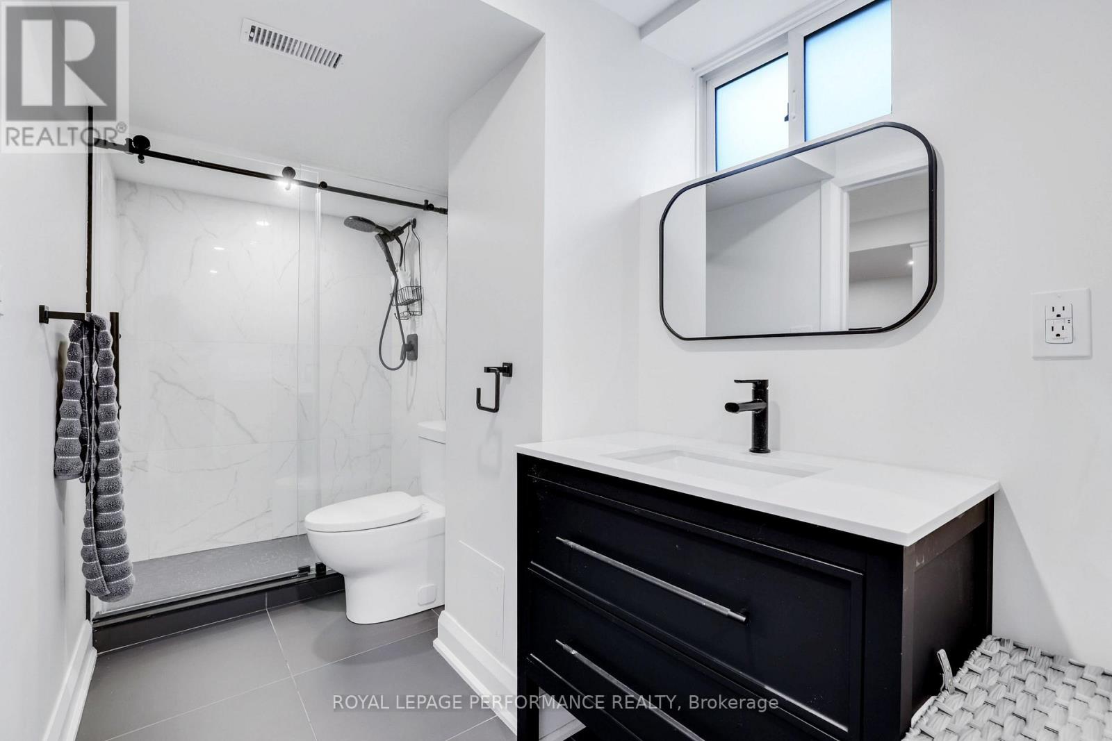 390 Maria Goretti Circle, Ottawa, Ontario  K1L 6S4 - Photo 22 - X13112312