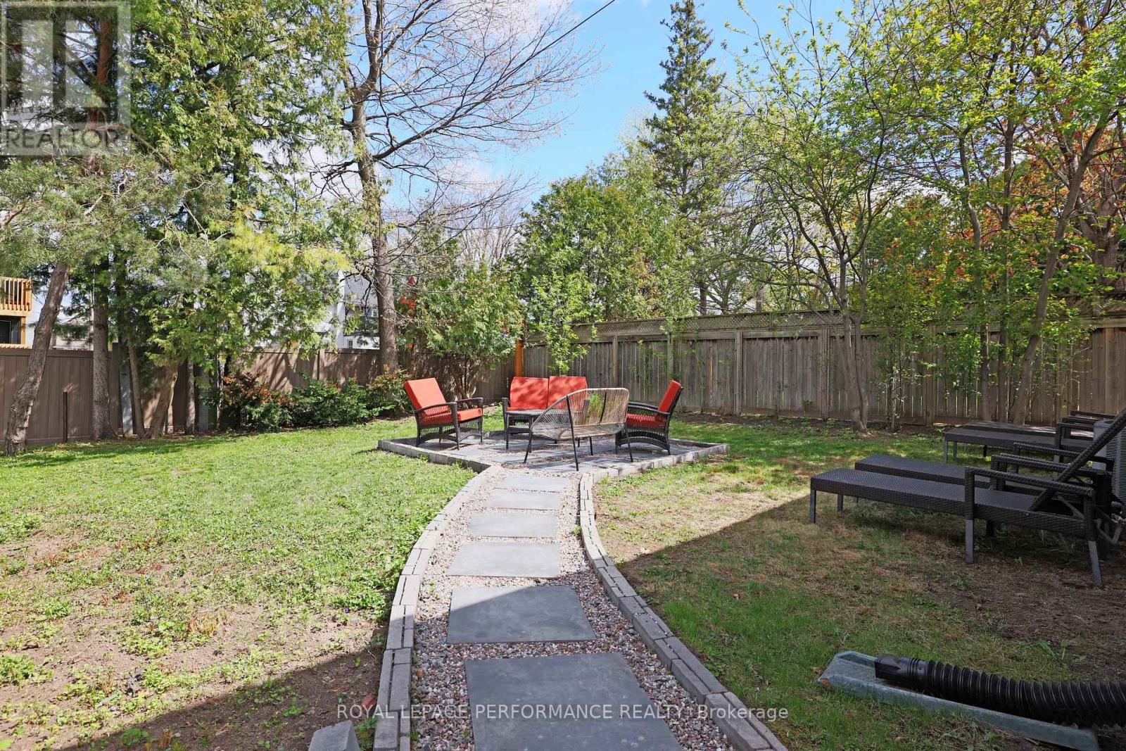 390 Maria Goretti Circle, Ottawa, Ontario  K1L 6S4 - Photo 25 - X13112312