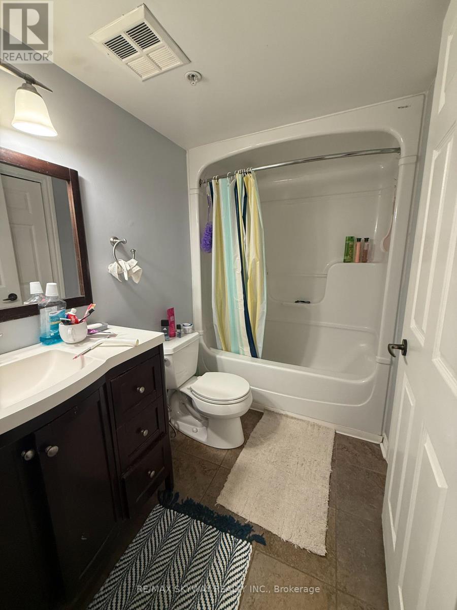 410 - 4025 Kilmer Drive, Burlington, Ontario  L7M 4M5 - Photo 8 - W13110892