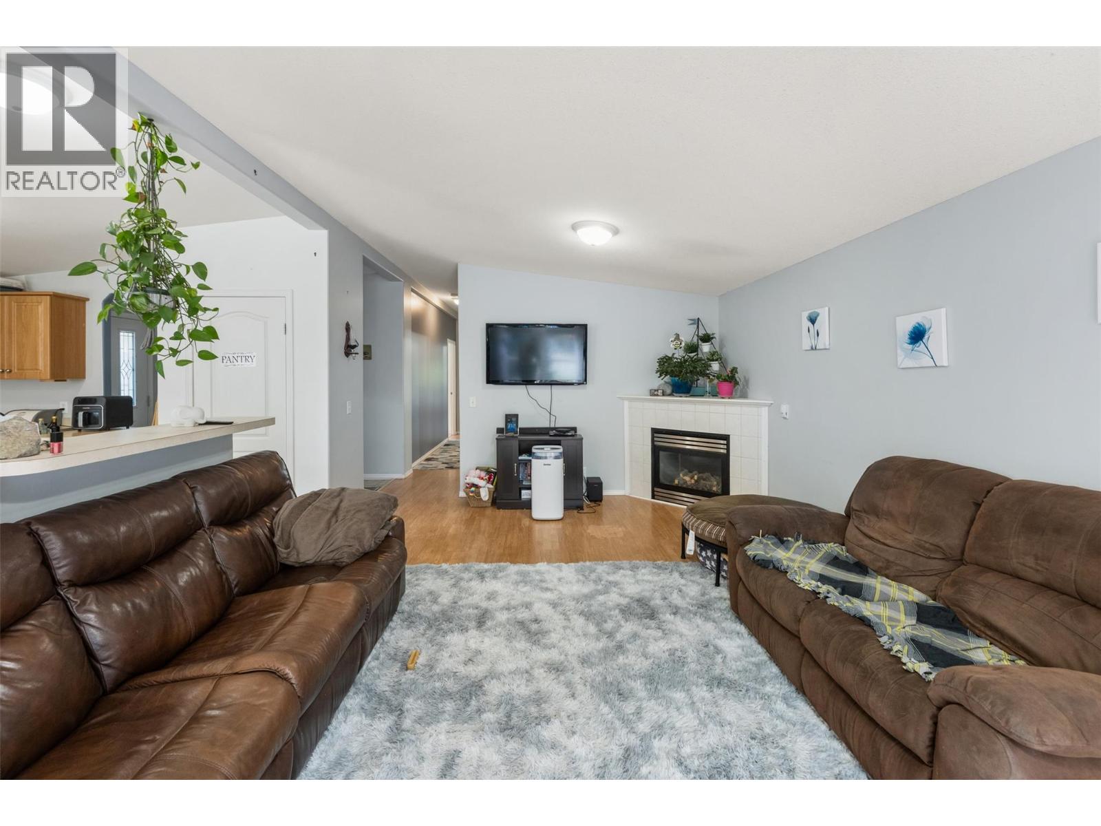 604 10th Avenue, Keremeos, British Columbia  V0X 1N3 - Photo 7 - 10386458