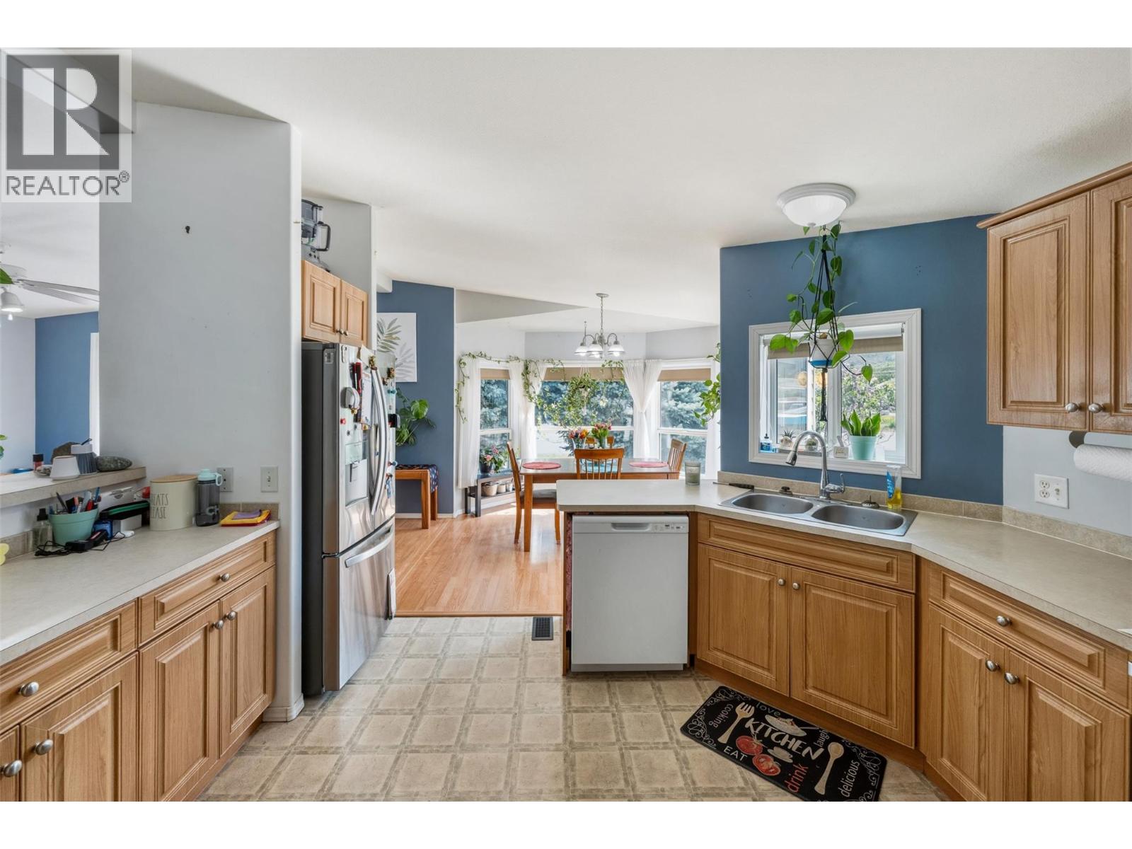 604 10th Avenue, Keremeos, British Columbia  V0X 1N3 - Photo 20 - 10386458
