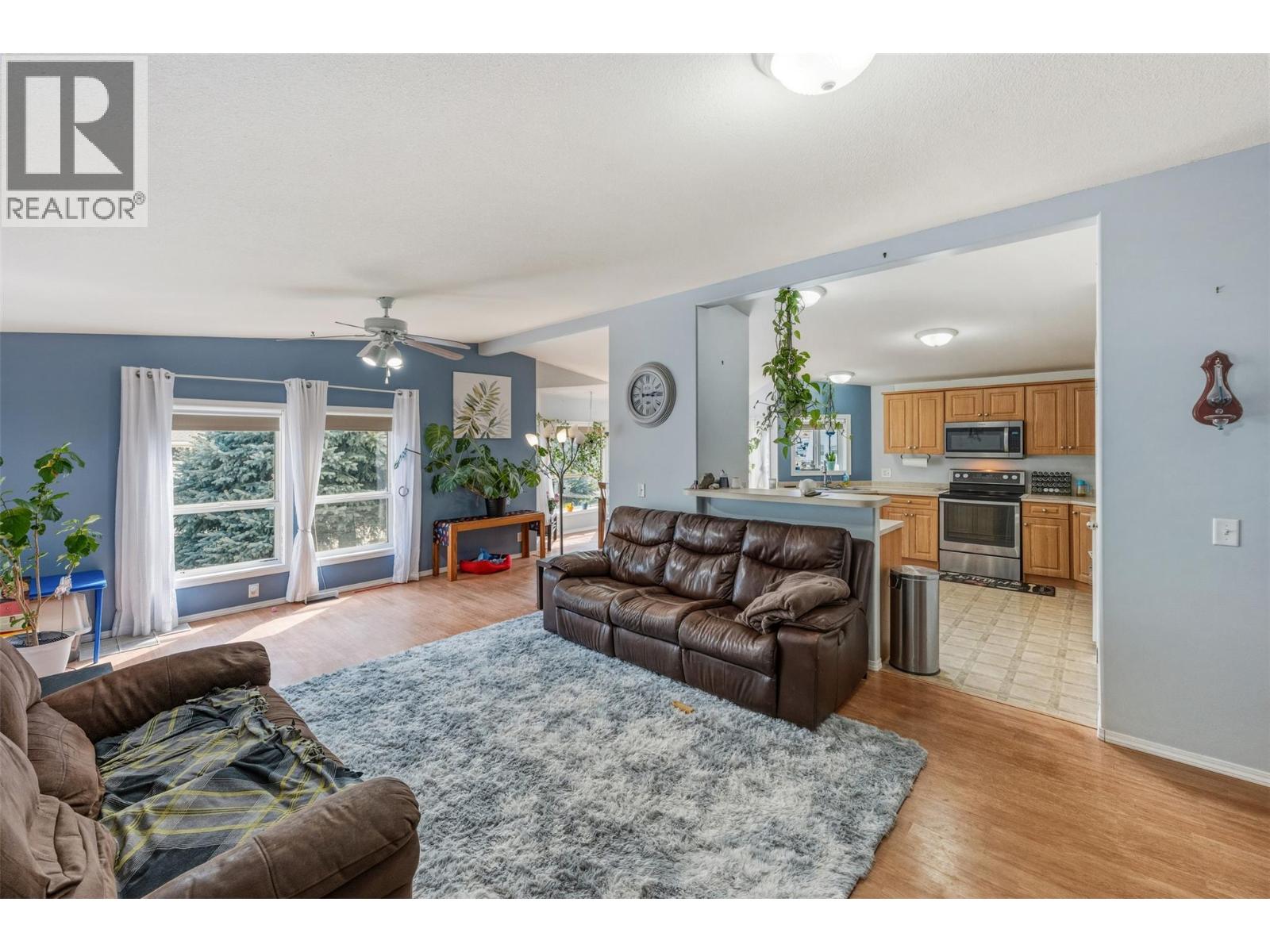 604 10th Avenue, Keremeos, British Columbia  V0X 1N3 - Photo 5 - 10386458