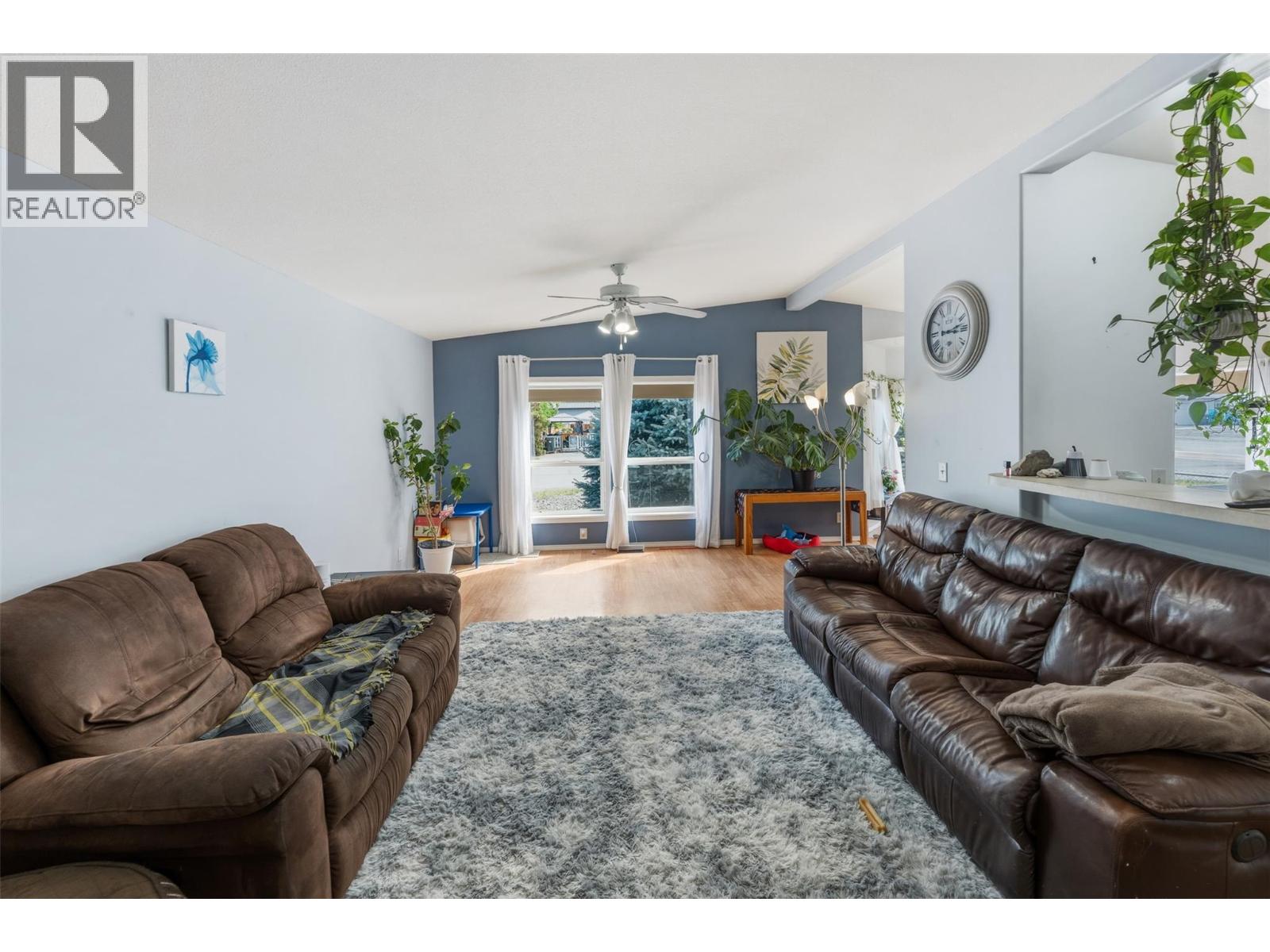 604 10th Avenue, Keremeos, British Columbia  V0X 1N3 - Photo 4 - 10386458