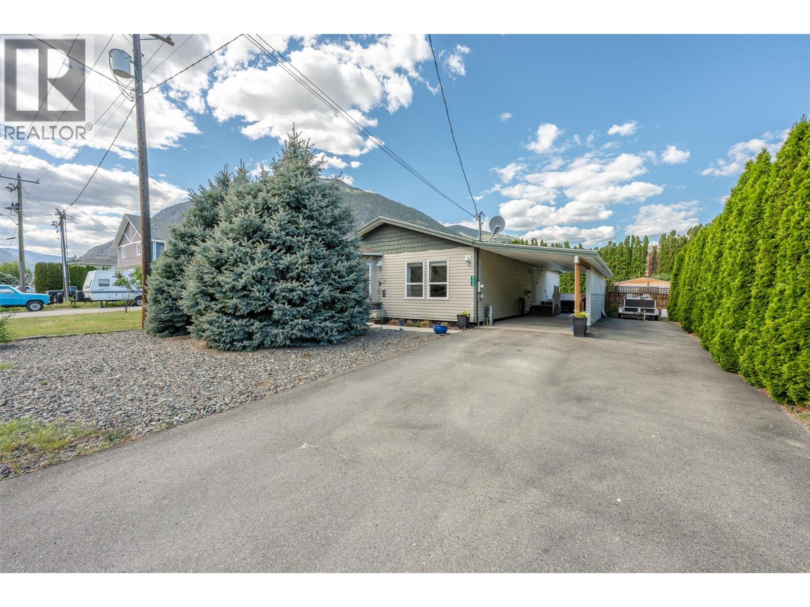604 10th Avenue, Keremeos, British Columbia  V0X 1N3 - Photo 48 - 10386458