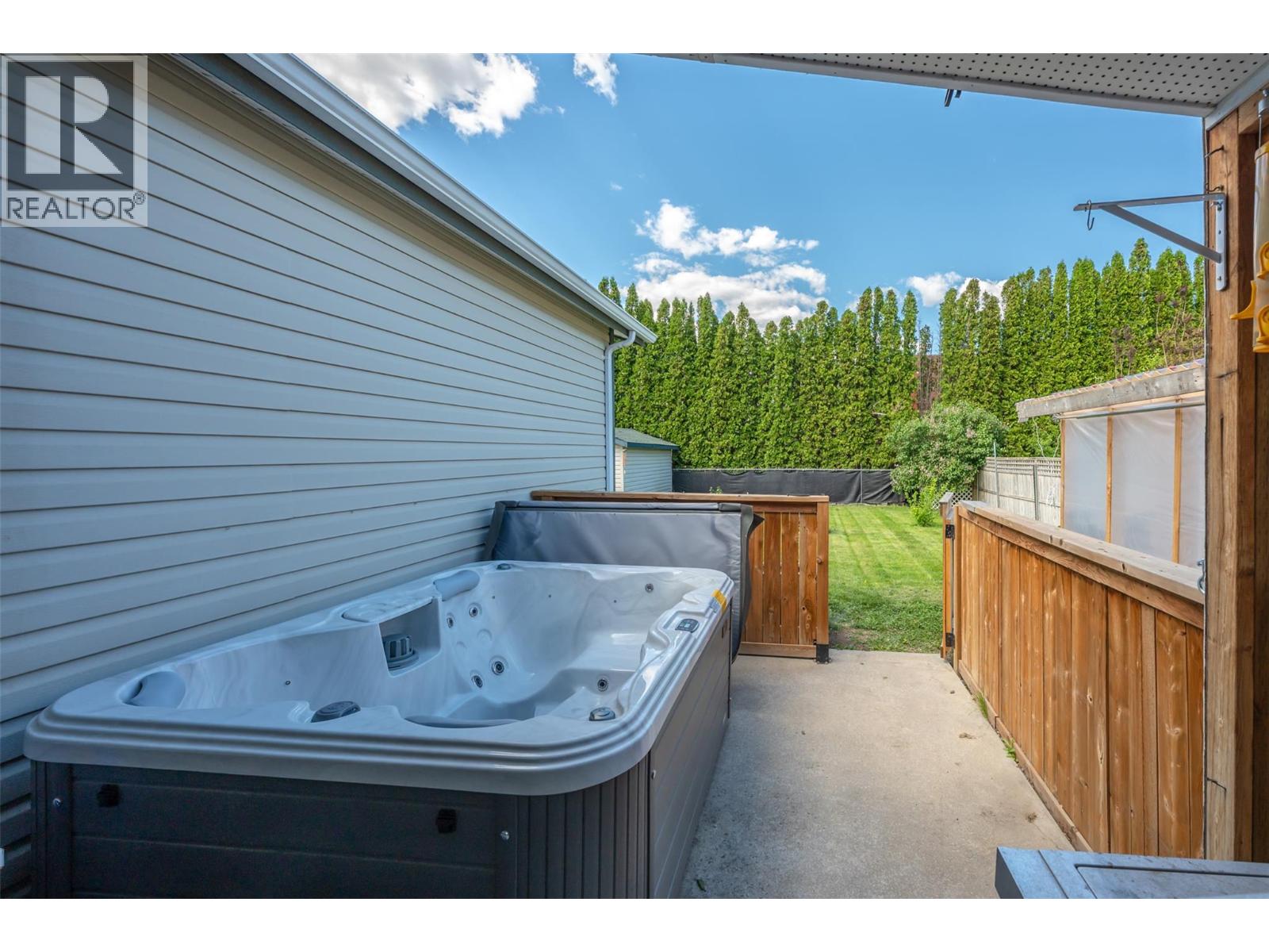 604 10th Avenue, Keremeos, British Columbia  V0X 1N3 - Photo 32 - 10386458