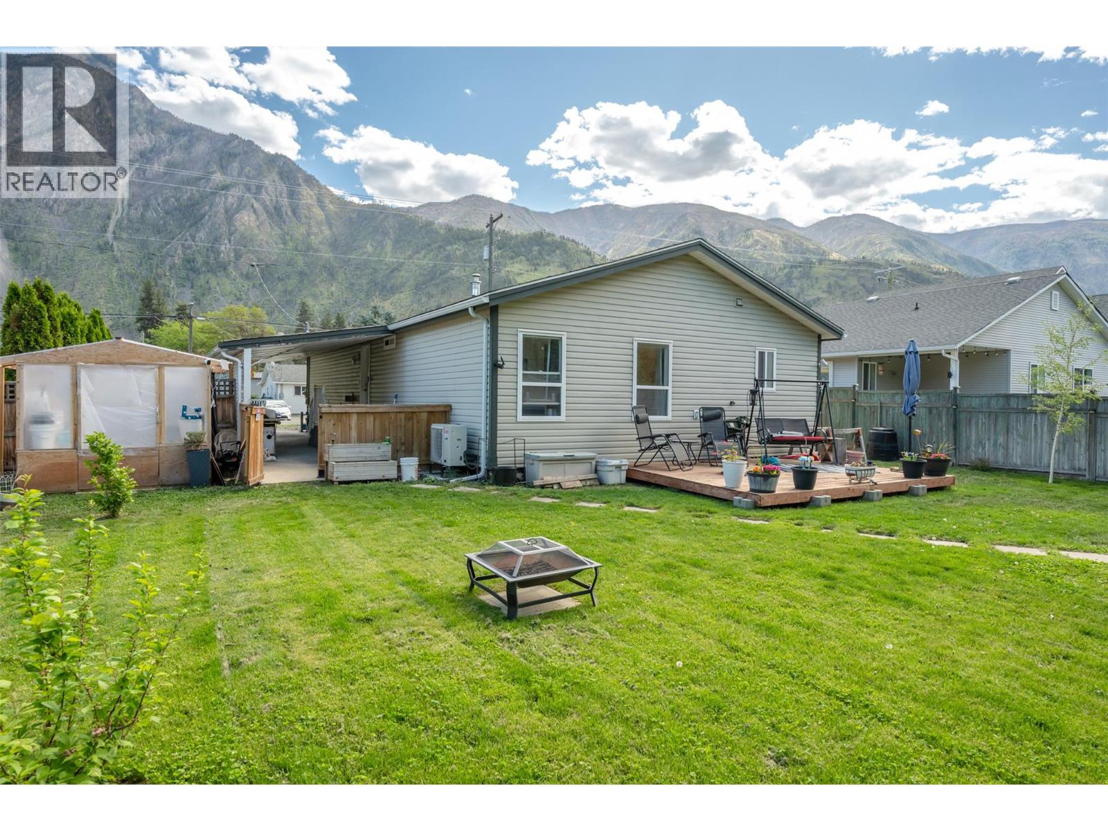 604 10th Avenue, Keremeos, British Columbia  V0X 1N3 - Photo 38 - 10386458