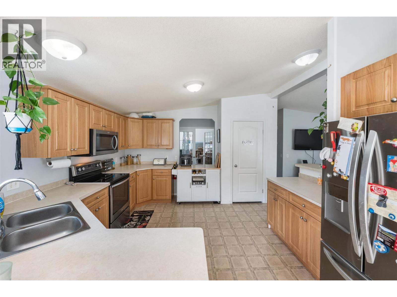 604 10th Avenue, Keremeos, British Columbia  V0X 1N3 - Photo 14 - 10386458