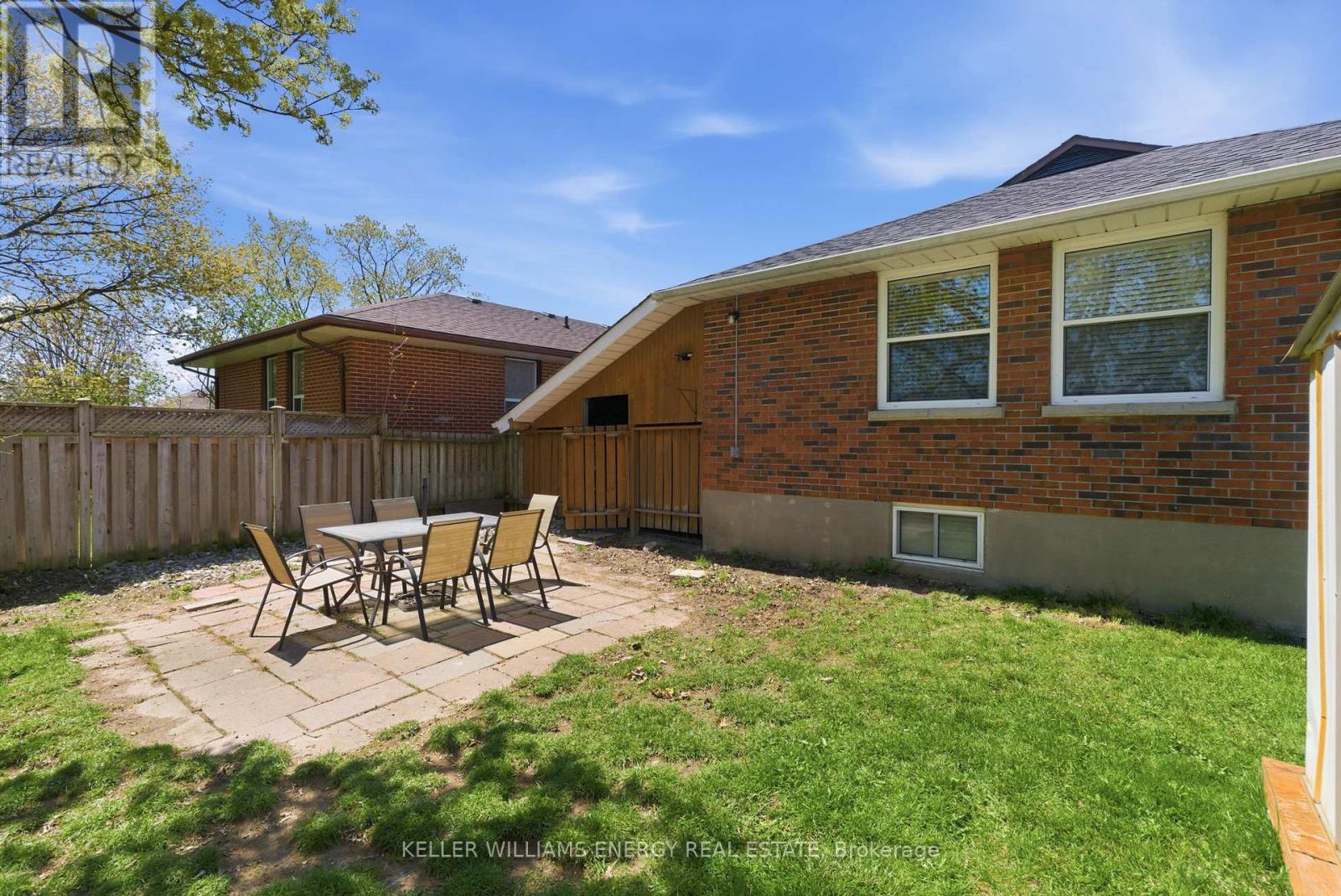 563 Coleridge Street, Oshawa, Ontario  L1H 6S7 - Photo 35 - E13111902
