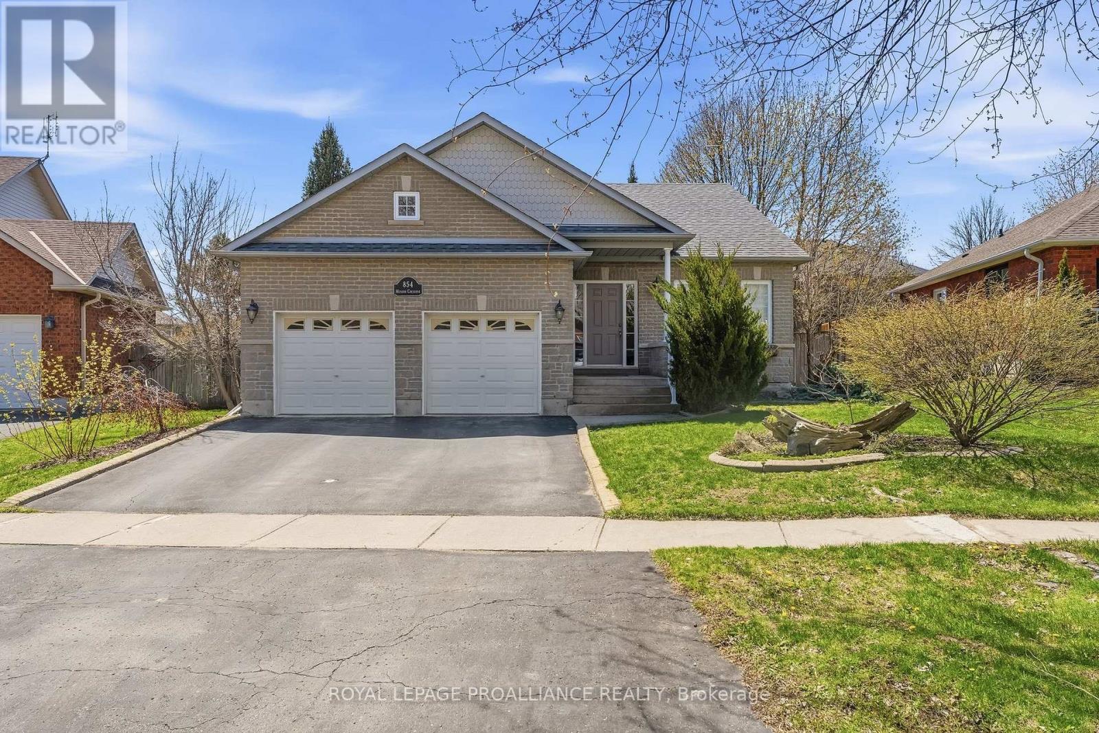 854 MUNSON CRESCENT, Cobourg, Ontario