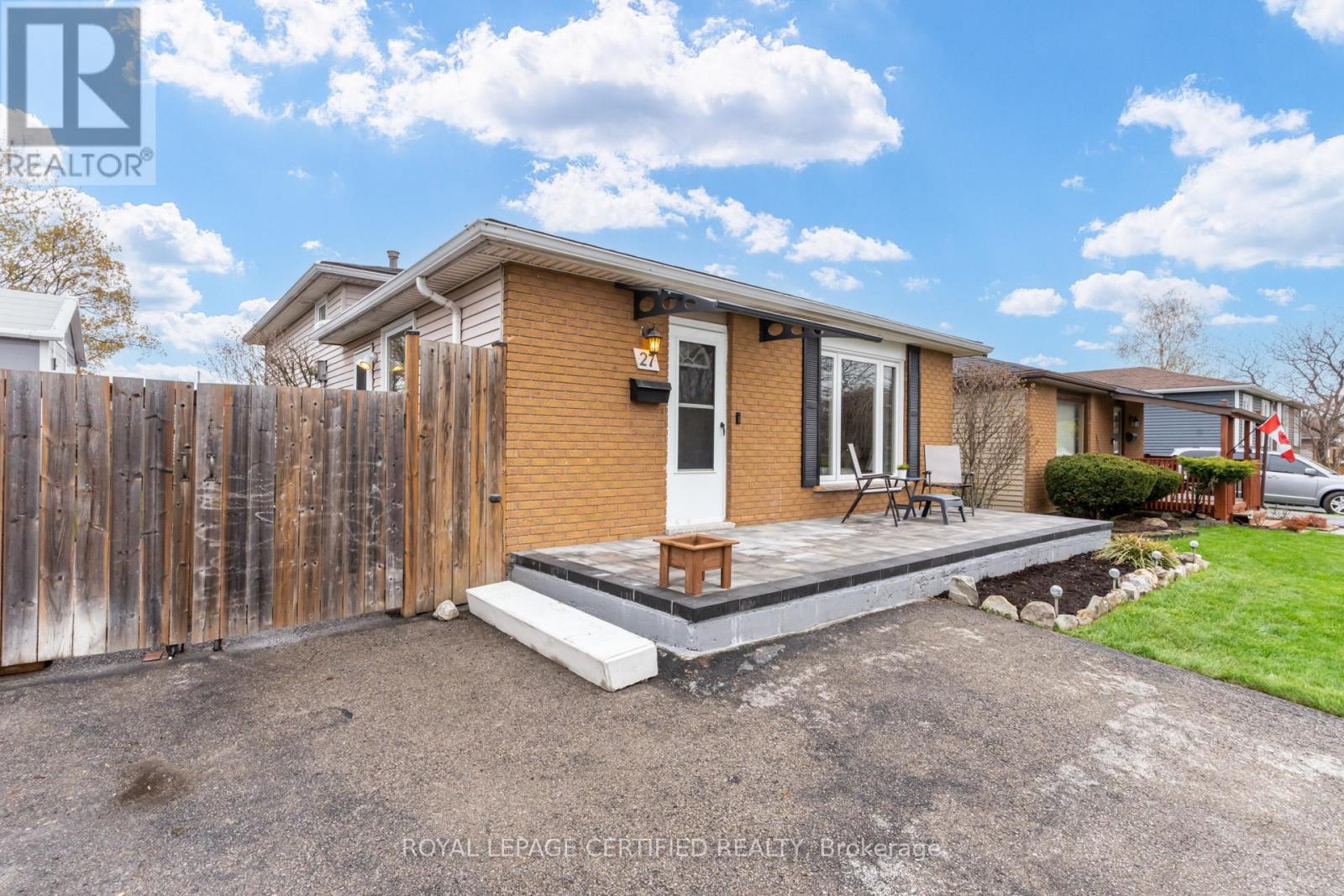 27 Lambert Street, Hamilton, Ontario  L8V 4N6 - Photo 4 - X13065874