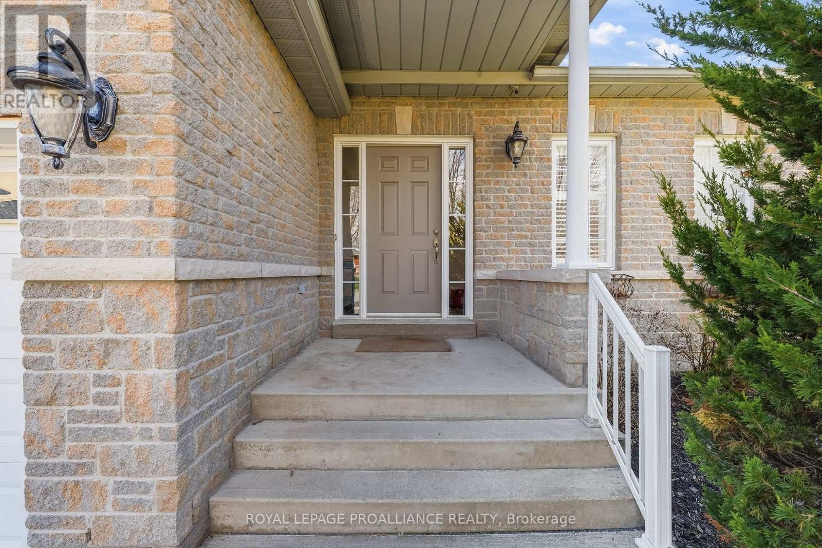 854 Munson Crescent, Cobourg, Ontario  K9A 5P2 - Photo 7 - X13111640
