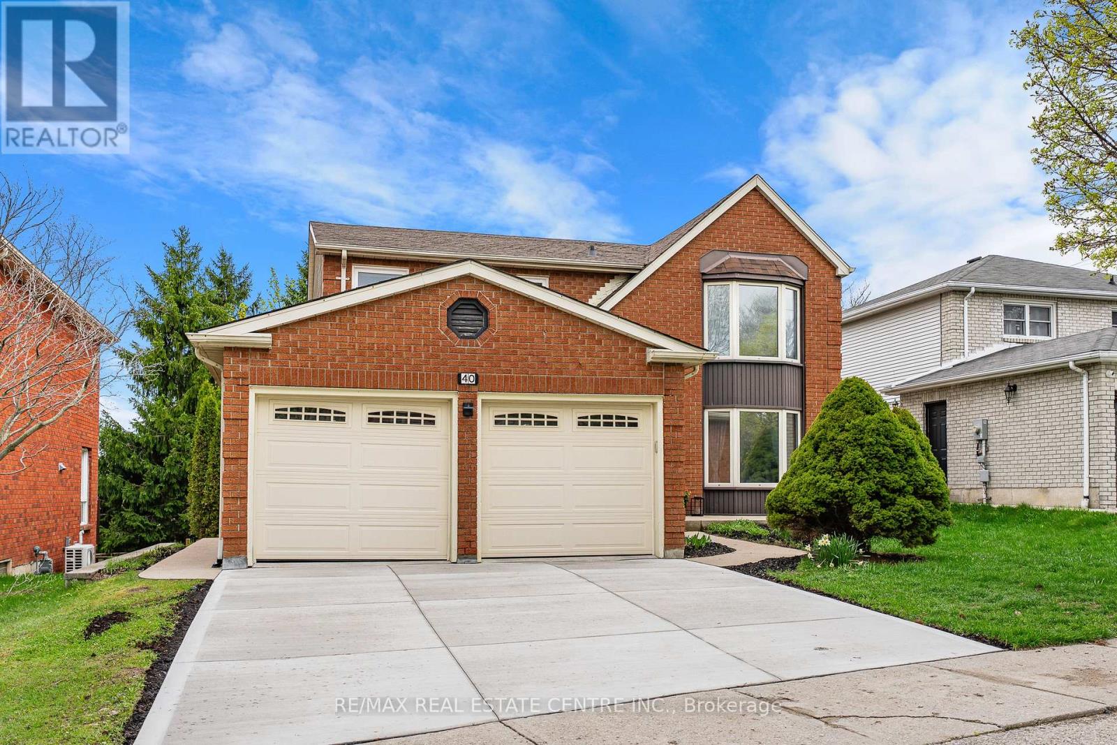 40 Old Maple Lane, Kitchener, Ontario  N2N 2L2 - Photo 1 - X13111804