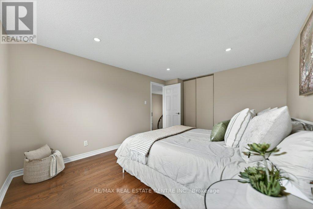 40 Old Maple Lane, Kitchener, Ontario  N2N 2L2 - Photo 23 - X13111804