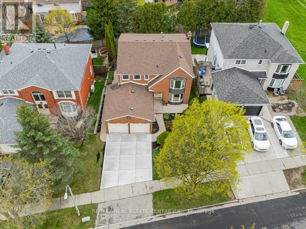 40 Old Maple Lane, Kitchener, Ontario  N2N 2L2 - Photo 43 - X13111804